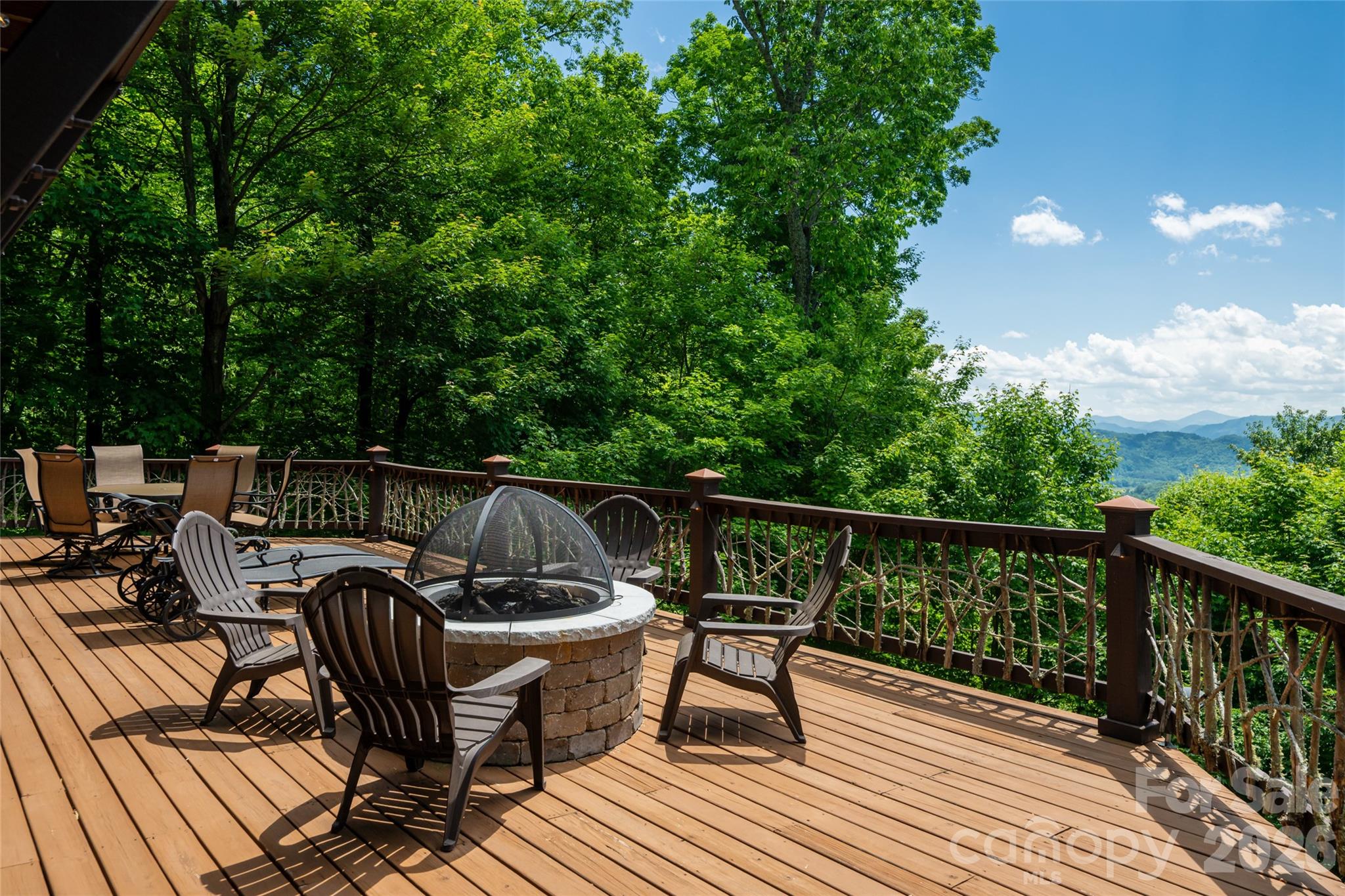 Creekstone - Residential
