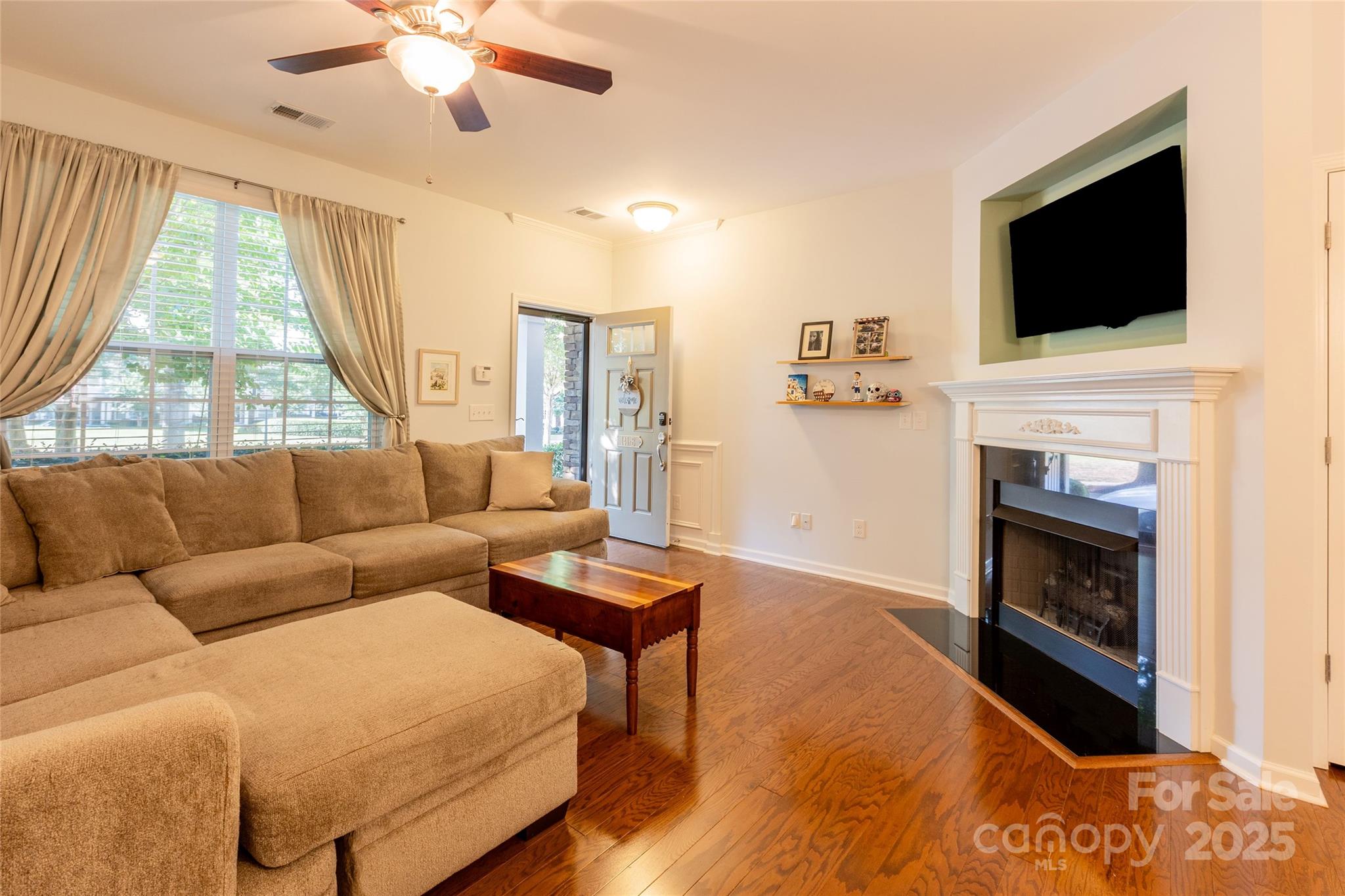141 Leyton Loop B