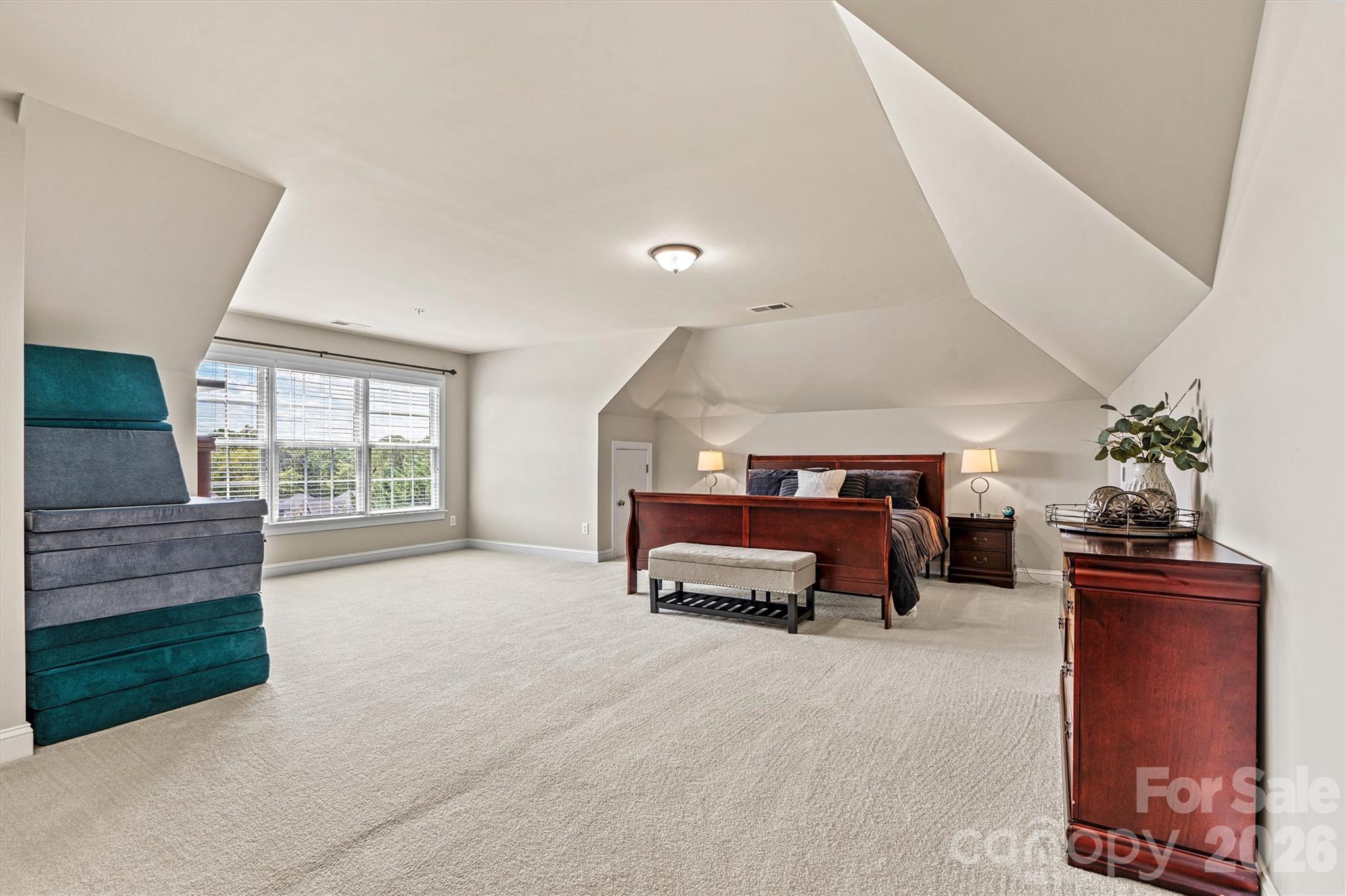 WESTPORT LAKESIDE - Residential