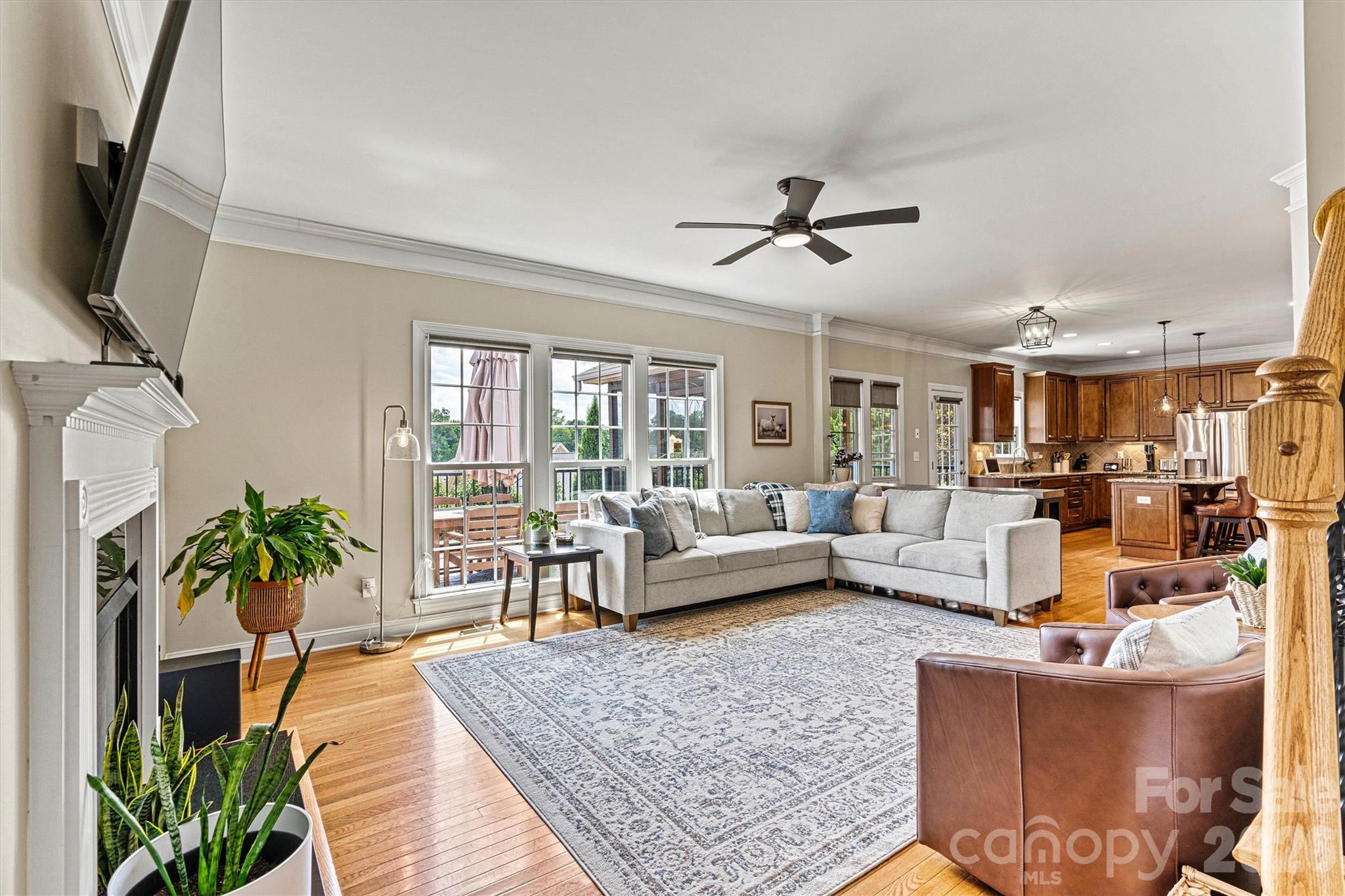 WESTPORT LAKESIDE - Residential