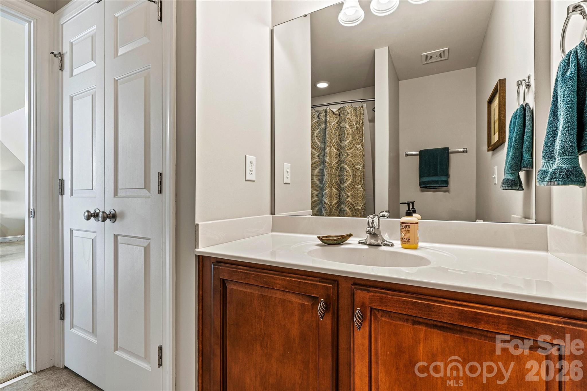 WESTPORT LAKESIDE - Residential