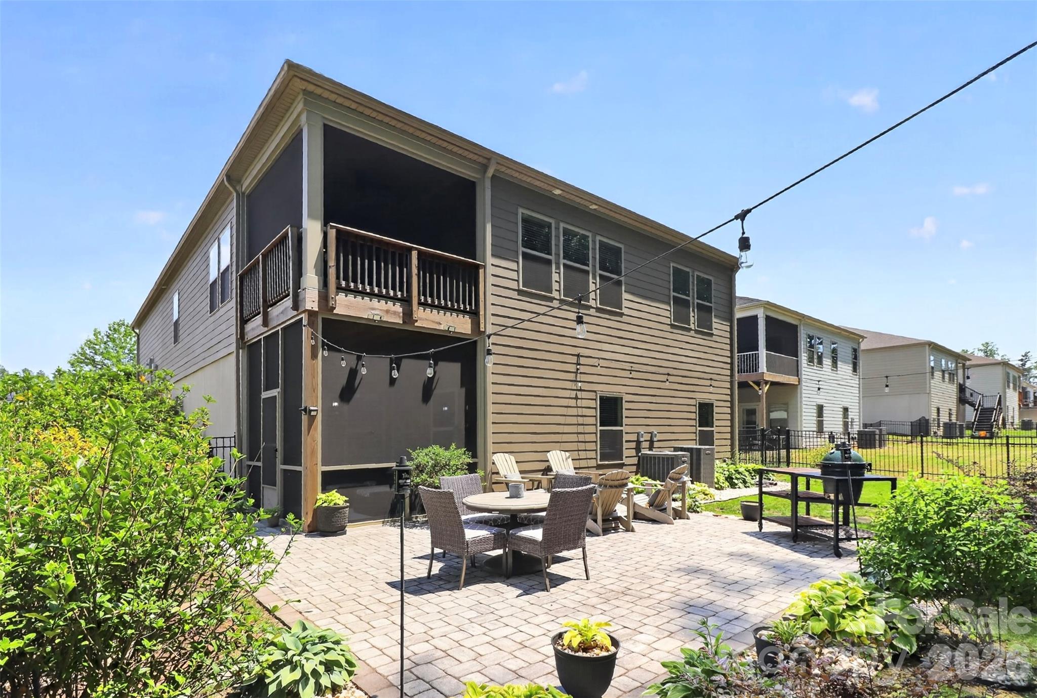 Solena at The Vineyards - Residential