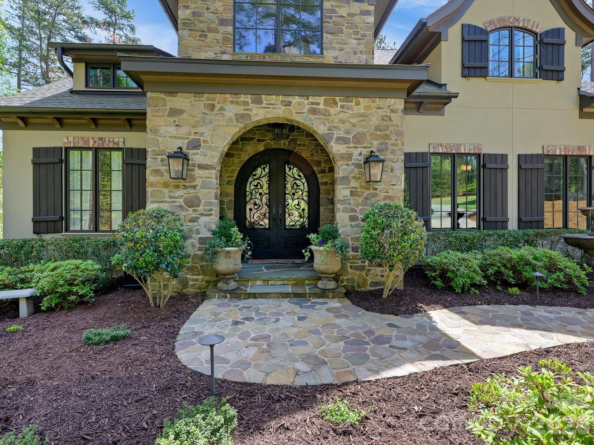 150 Brownstone Drive 454