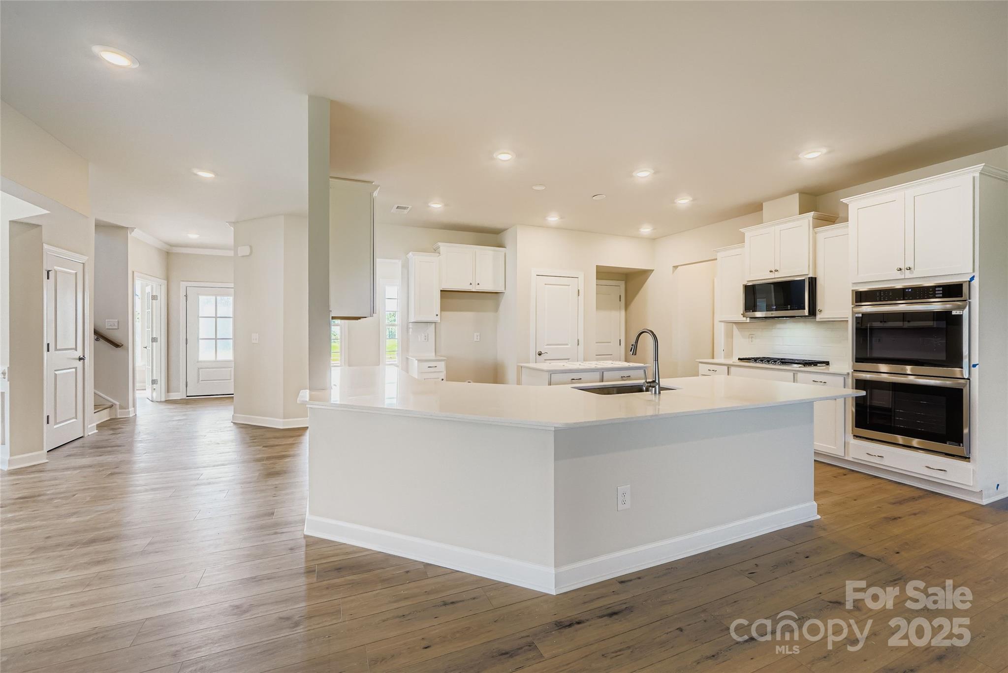 2252 Moon Crest Road