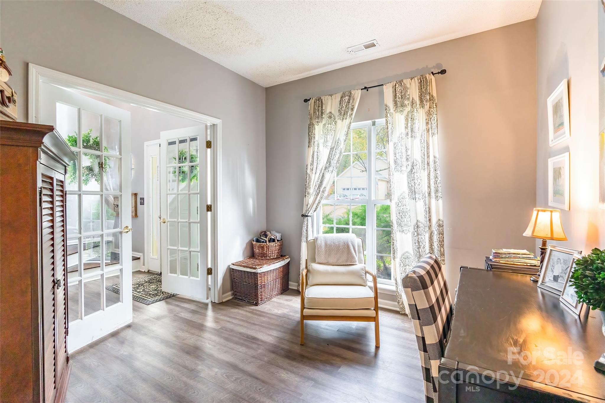 Knightsbridge - Residential