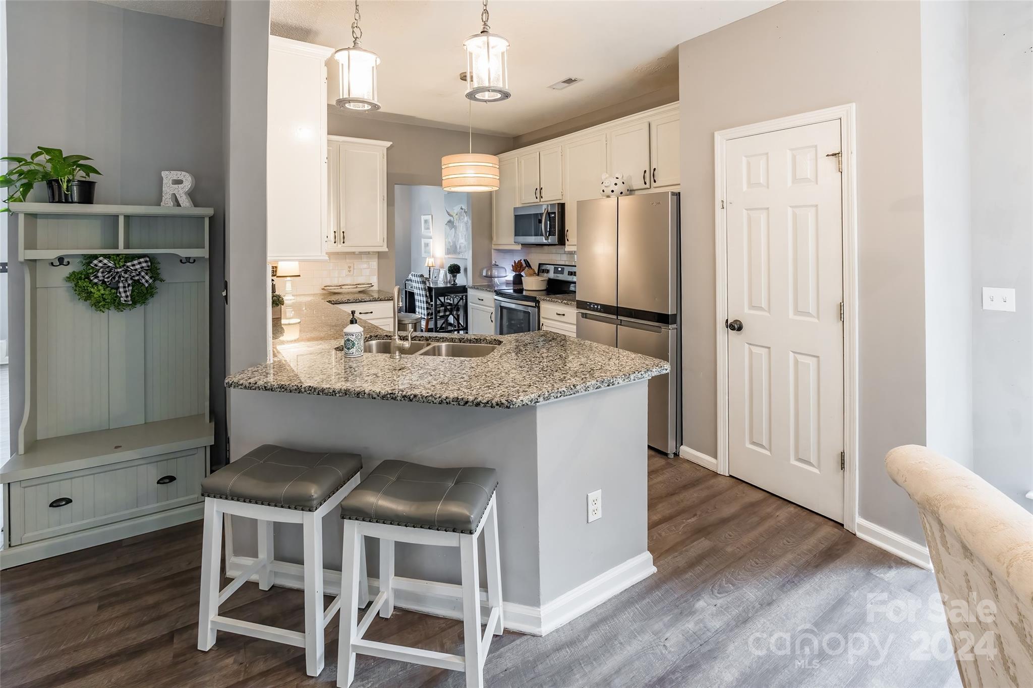 Knightsbridge - Residential