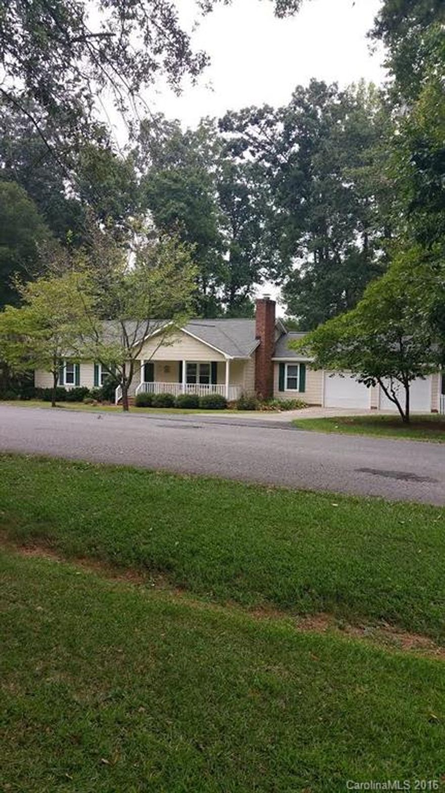 This is a wonderful ranch home positioned in established Cato Estates. Screen porch overlooking private back yard. Updated open kitchen with granite and tile back splash, glass top range and built in microwave. Built in bookshelves enhance the traditional brick fireplace. Large closets, hardwood floors, home office and oversized garage with workshop.