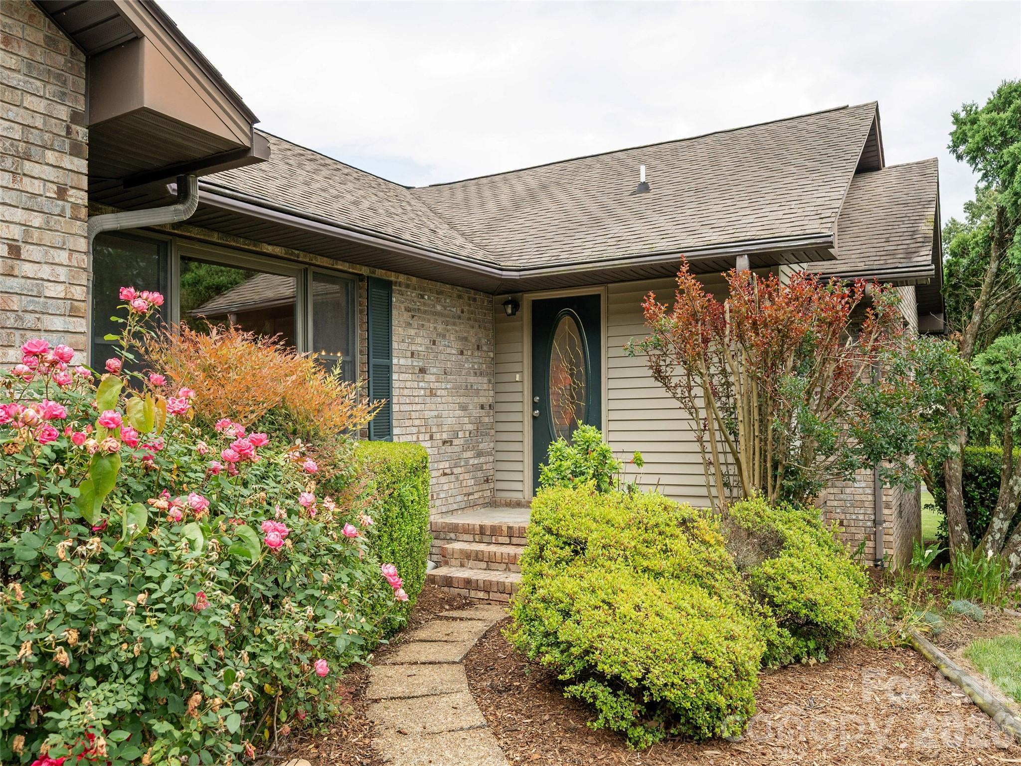 2 Bannerwood Drive