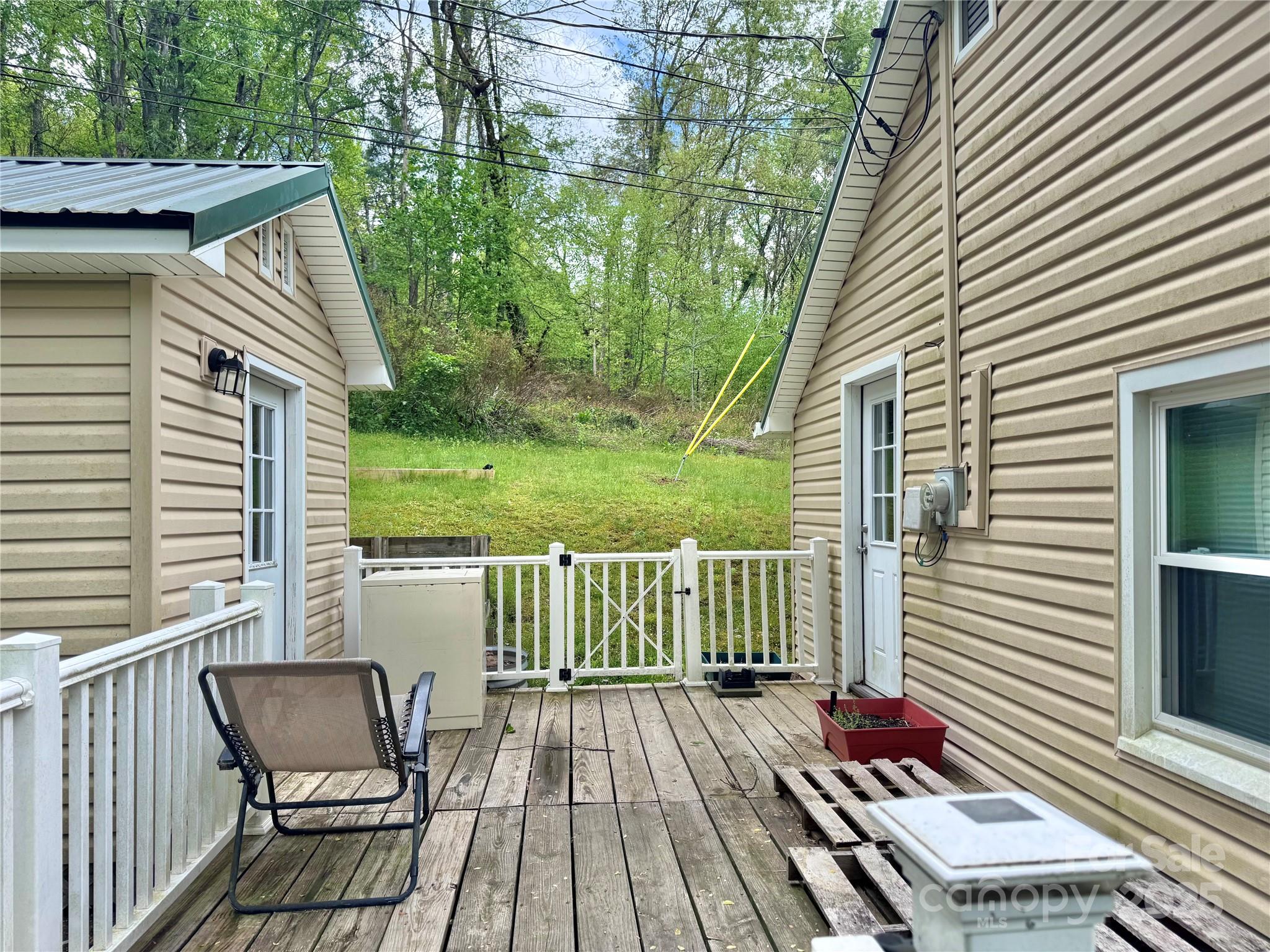 218 Upper Hanging Rock Road