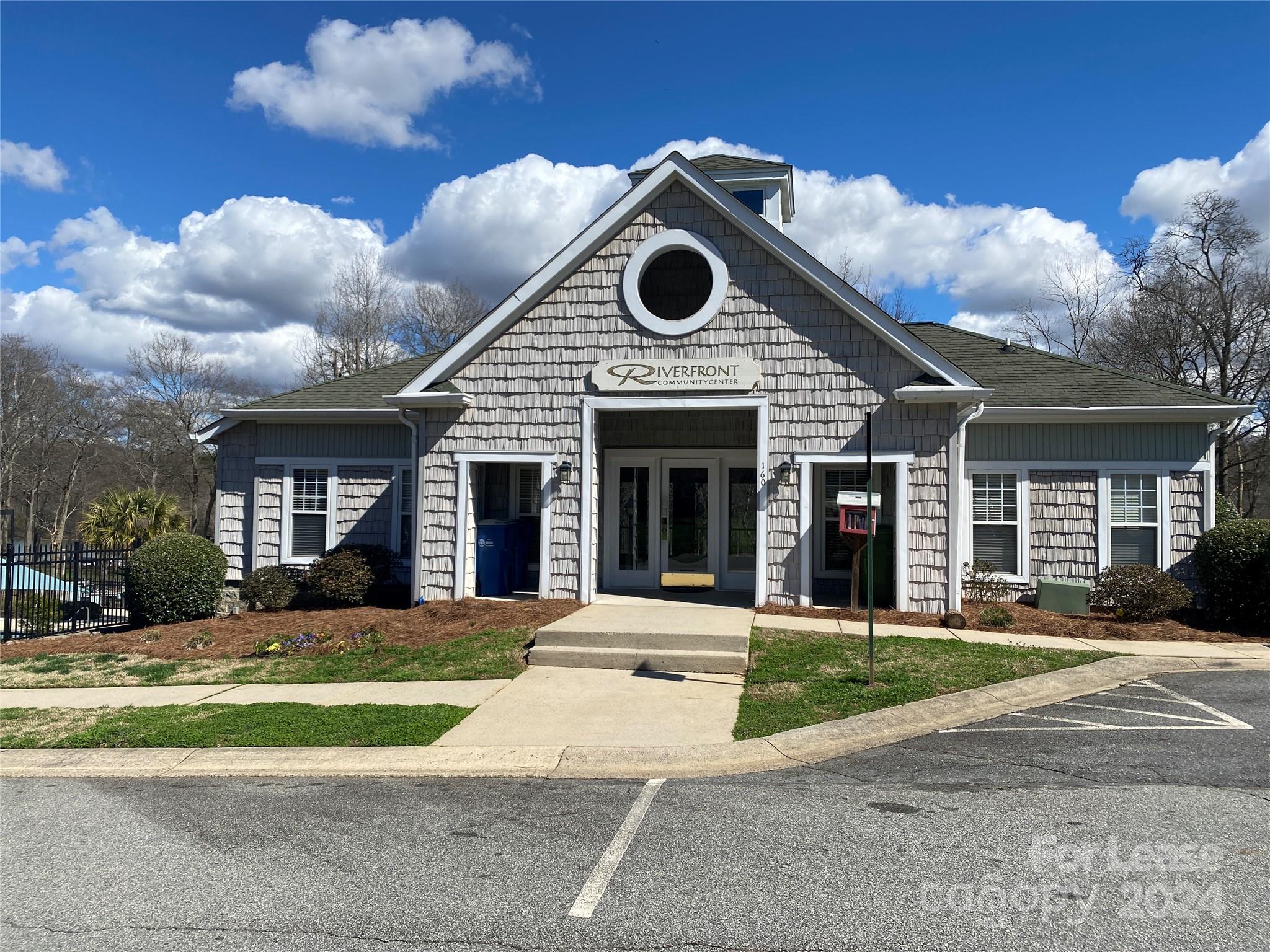 Riverfront - Residential Lease