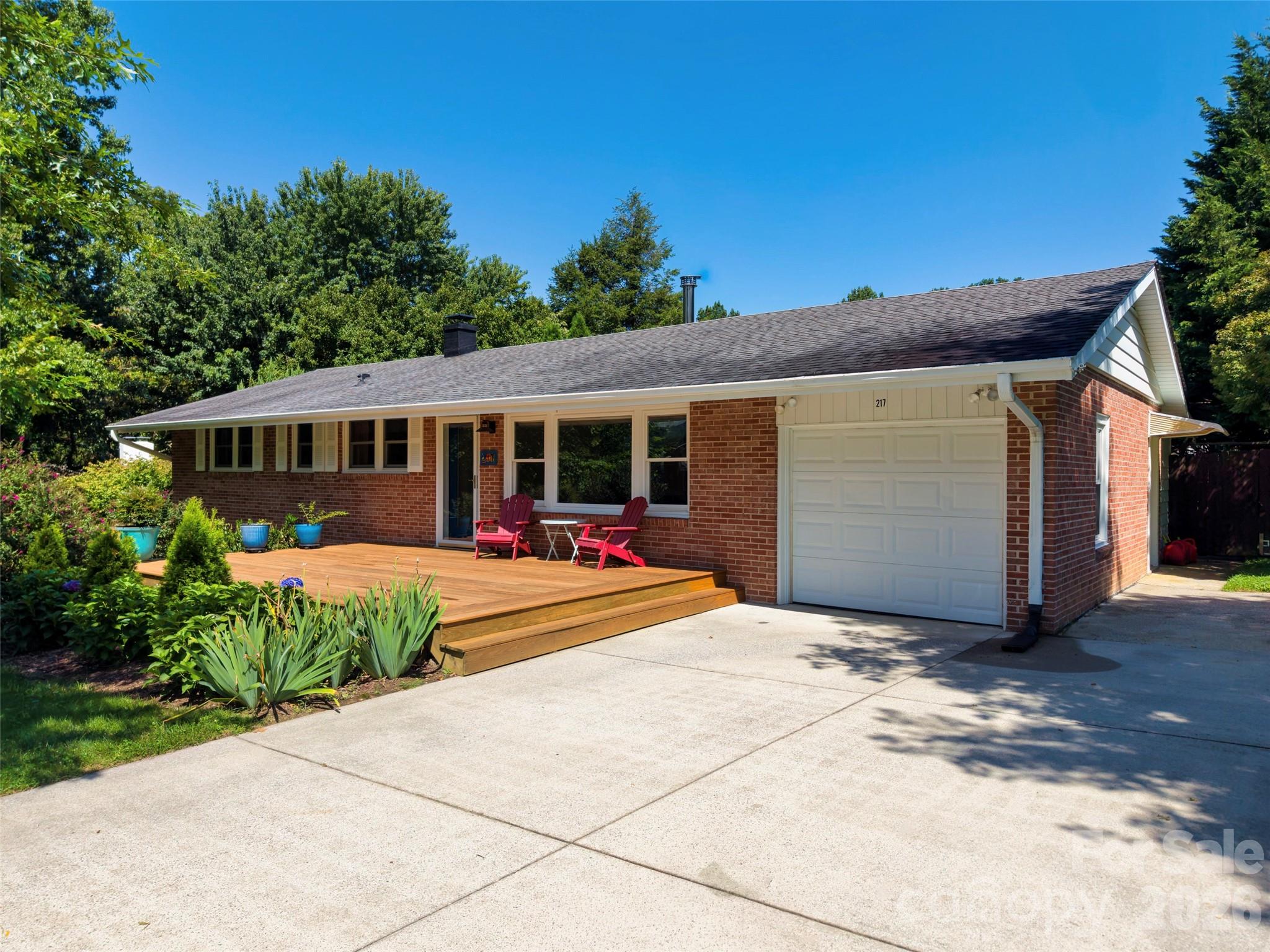 217 S Hillandale Drive