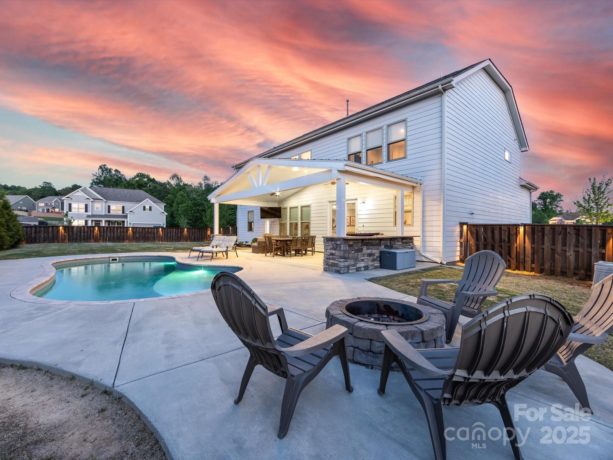 Pleasant Oaks - Residential