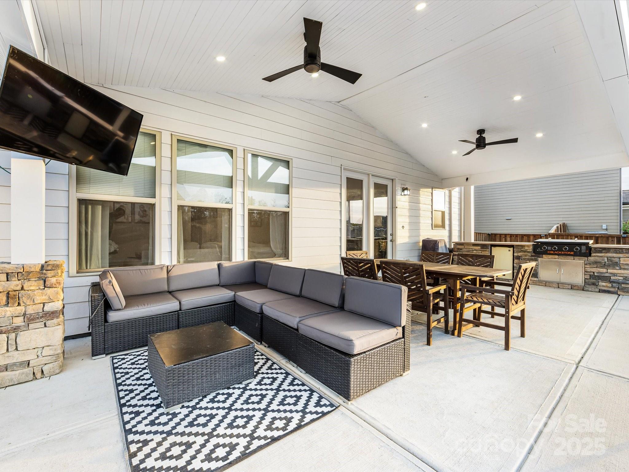 Pleasant Oaks - Residential