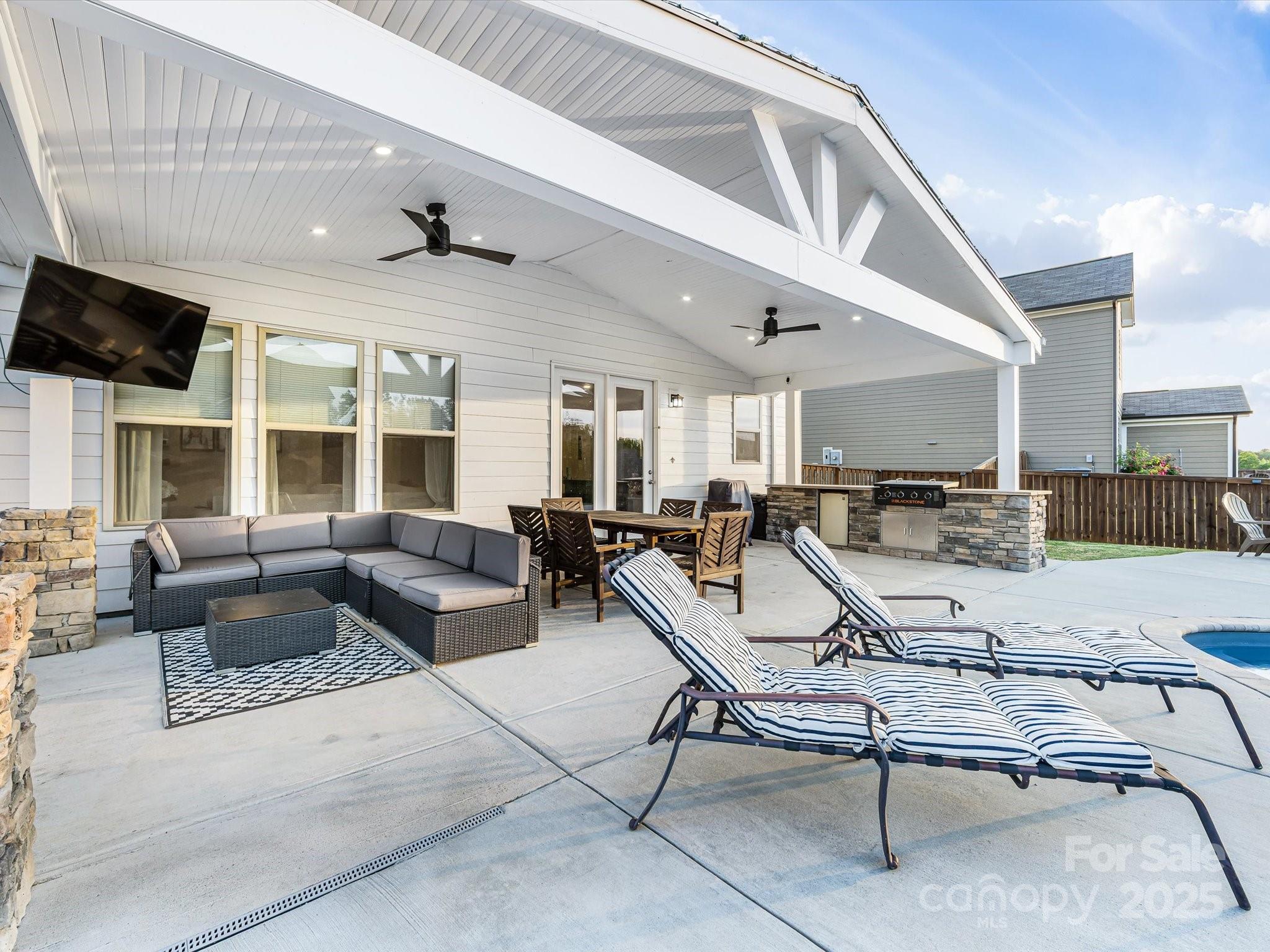 Pleasant Oaks - Residential