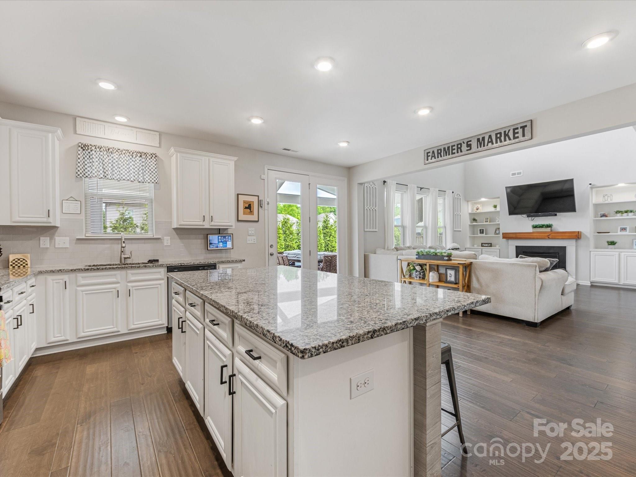 Pleasant Oaks - Residential