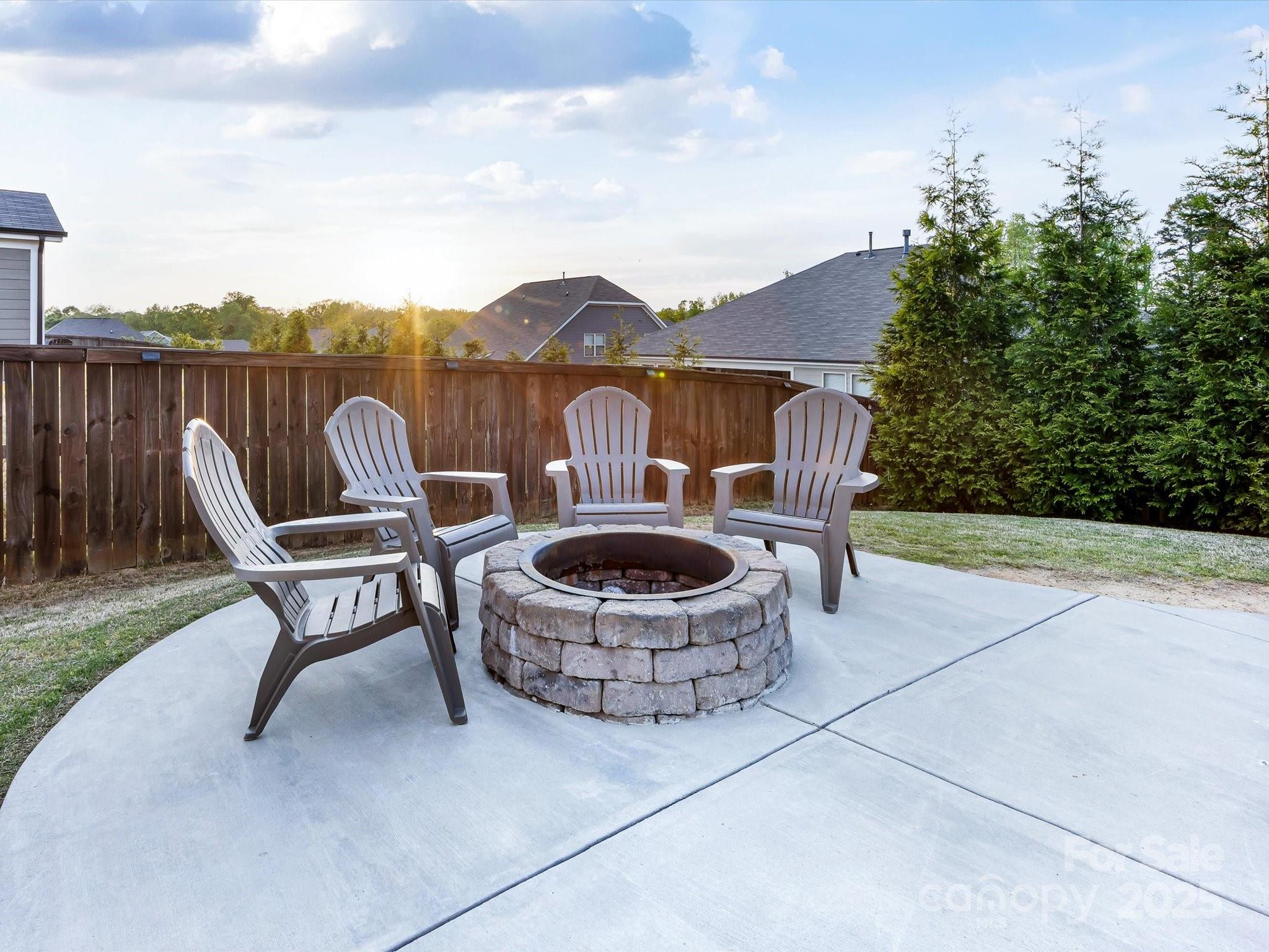 Pleasant Oaks - Residential