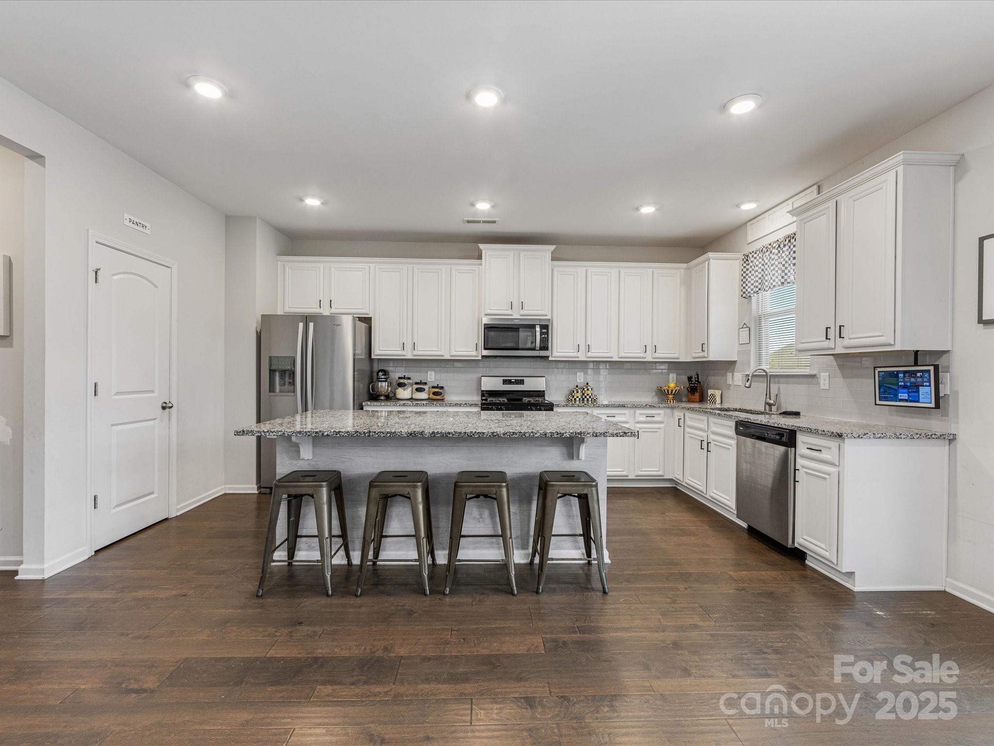 Pleasant Oaks - Residential