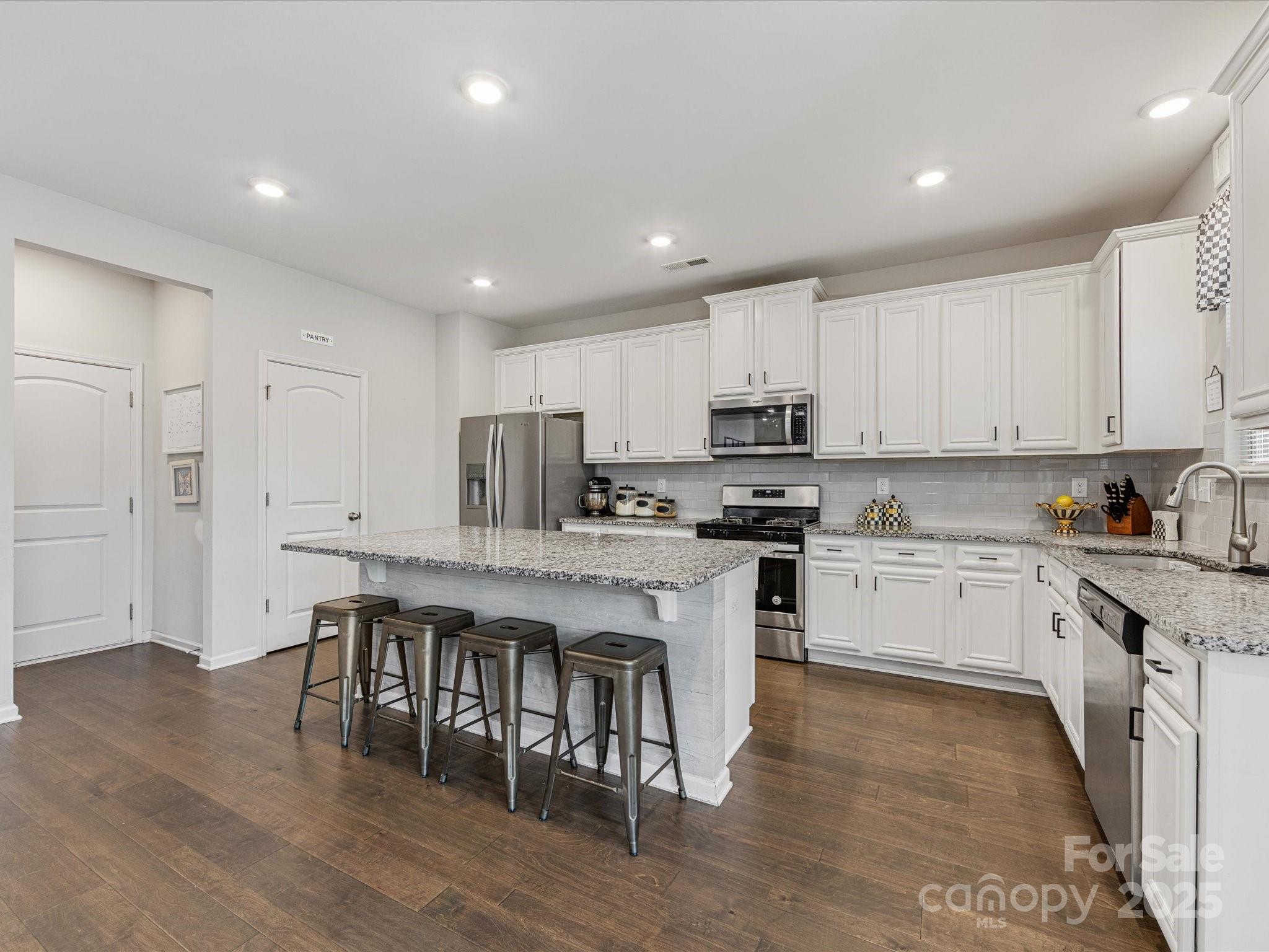 Pleasant Oaks - Residential
