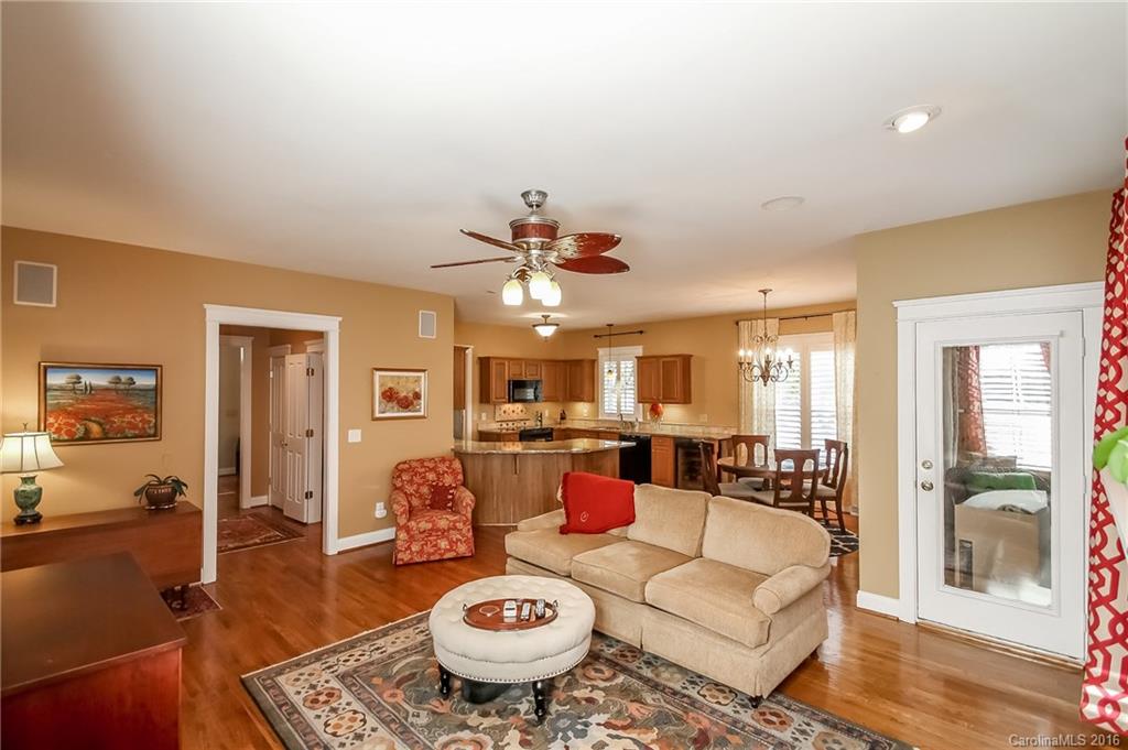Lake Shore - Residential
