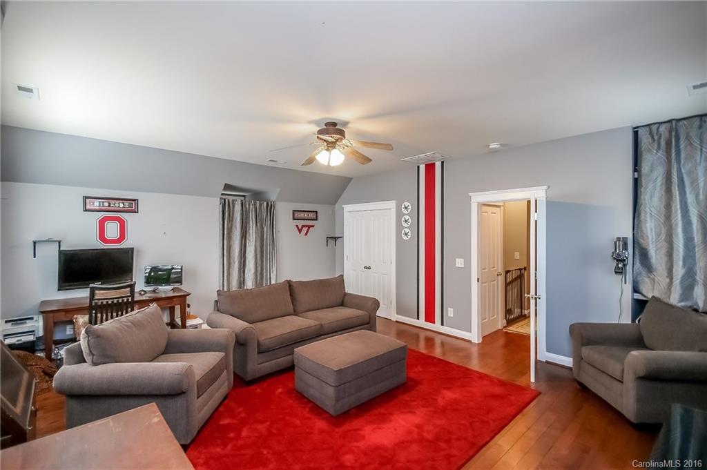 Lake Shore - Residential