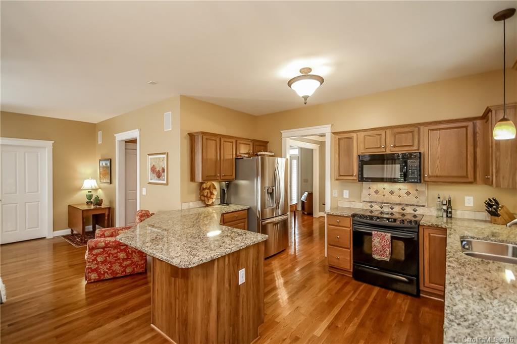 Lake Shore - Residential