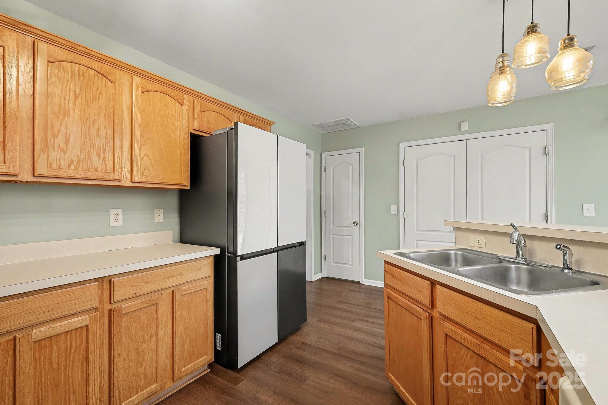 Steele Meadows - Residential