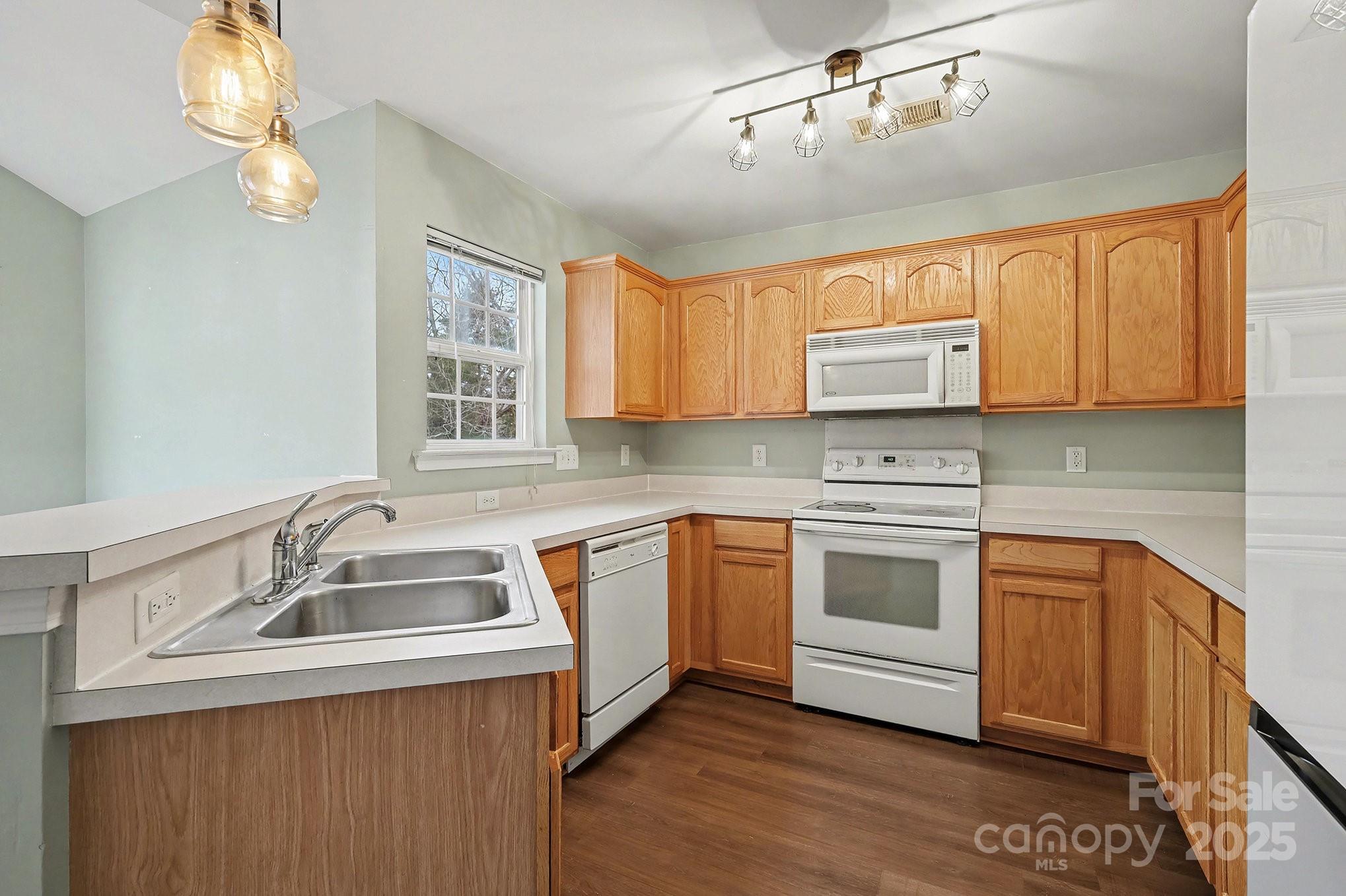 Steele Meadows - Residential