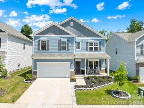Photo of 6230 Gala Lane, Charlotte, NC 28215 (MLS # 4393664)