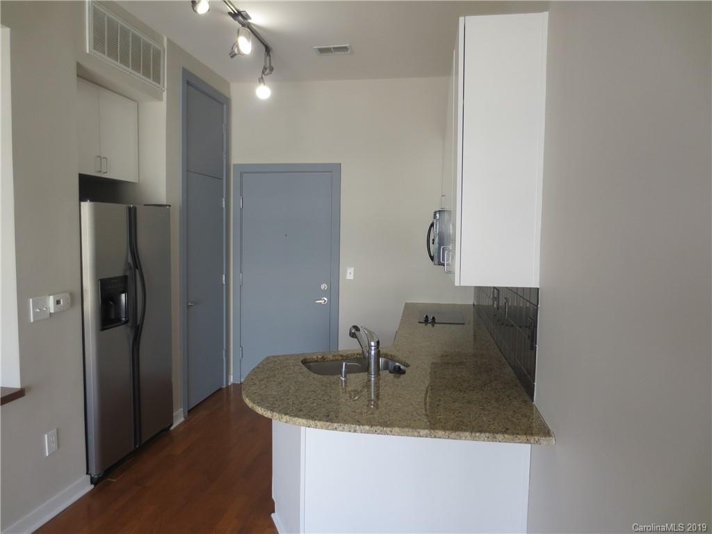 Court 6 - Residential Lease