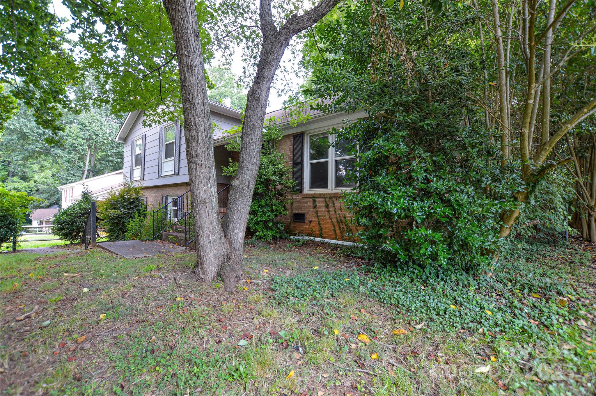 5008 Brooktree Drive