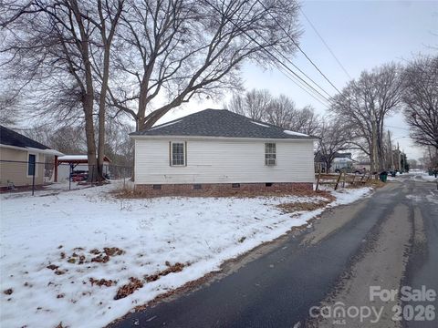Photo of 107 Drake Street, Gastonia, NC 28052 (MLS # 4336044)