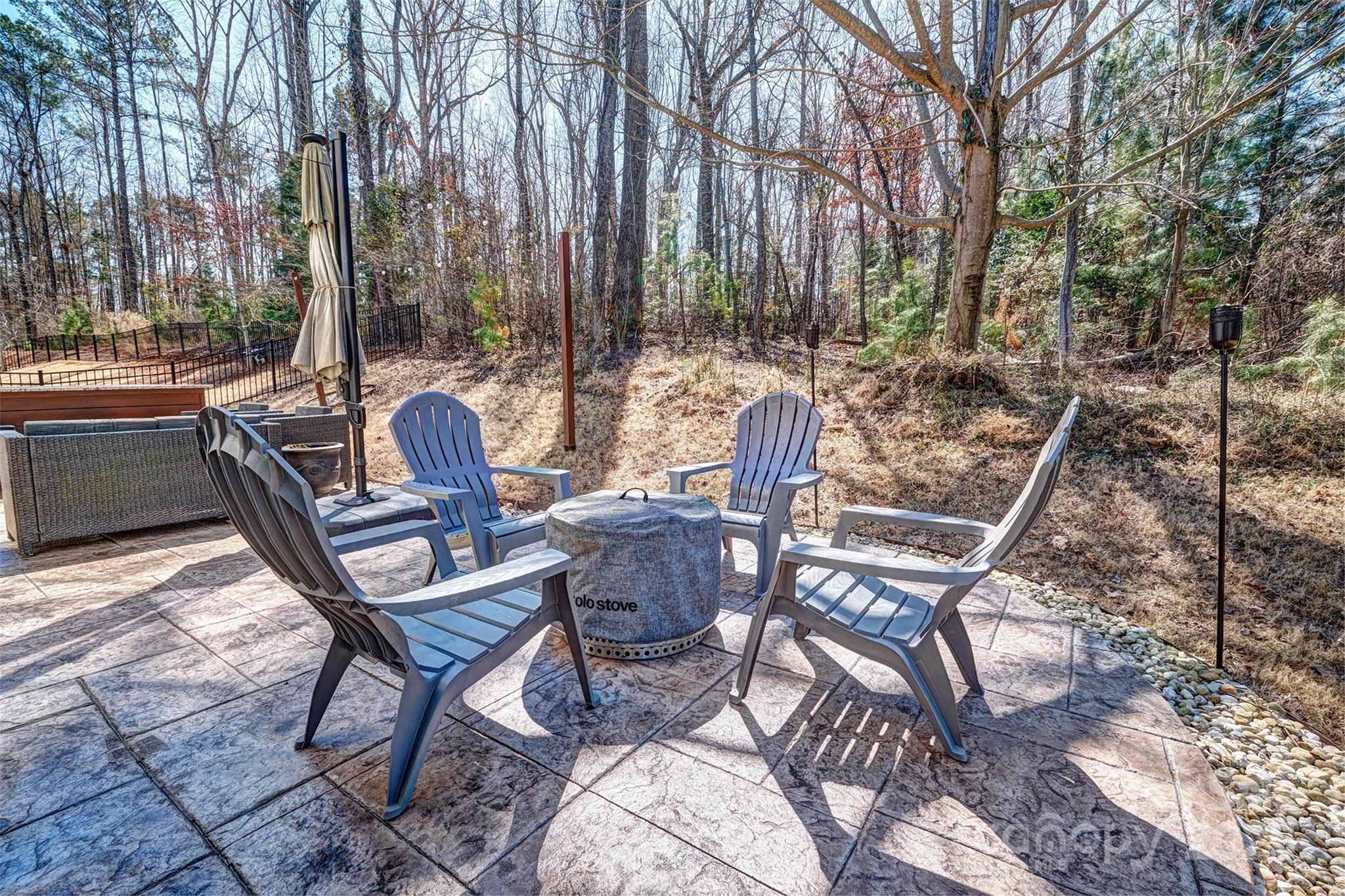 Lake Crest - Residential