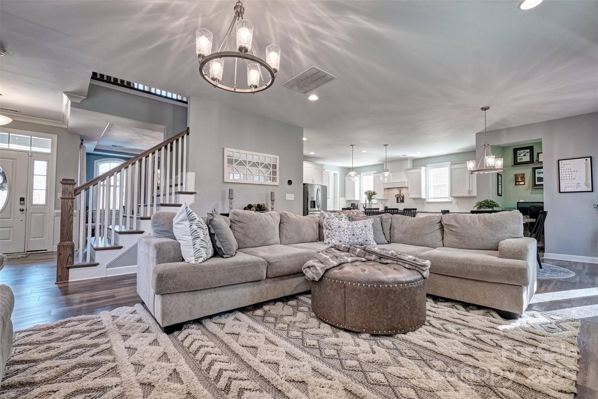 Lake Crest - Residential