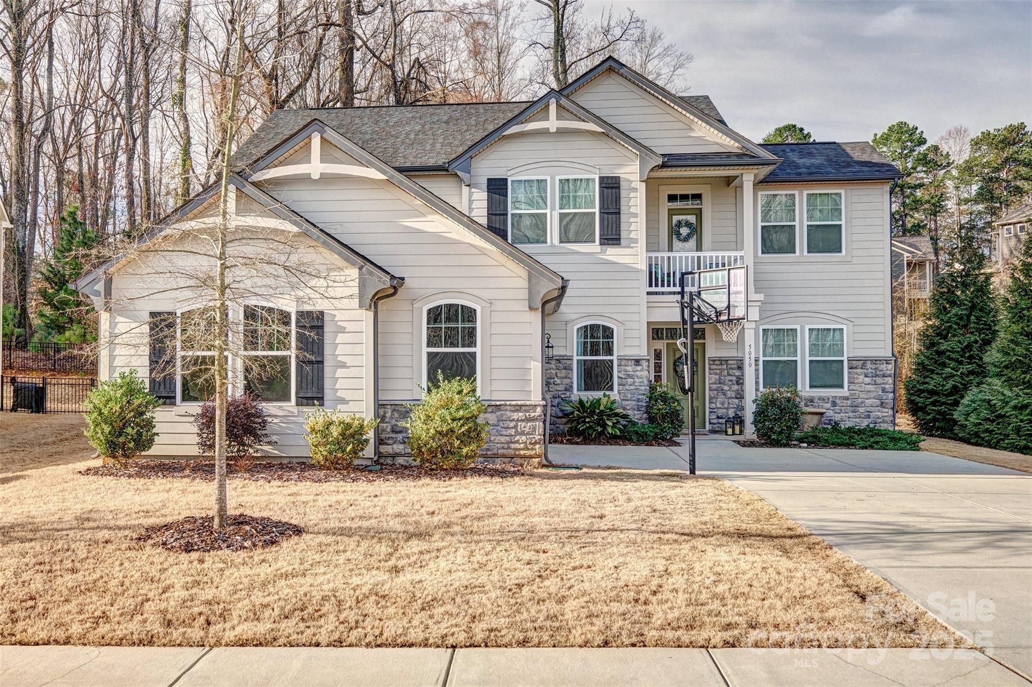 Lake Crest - Residential