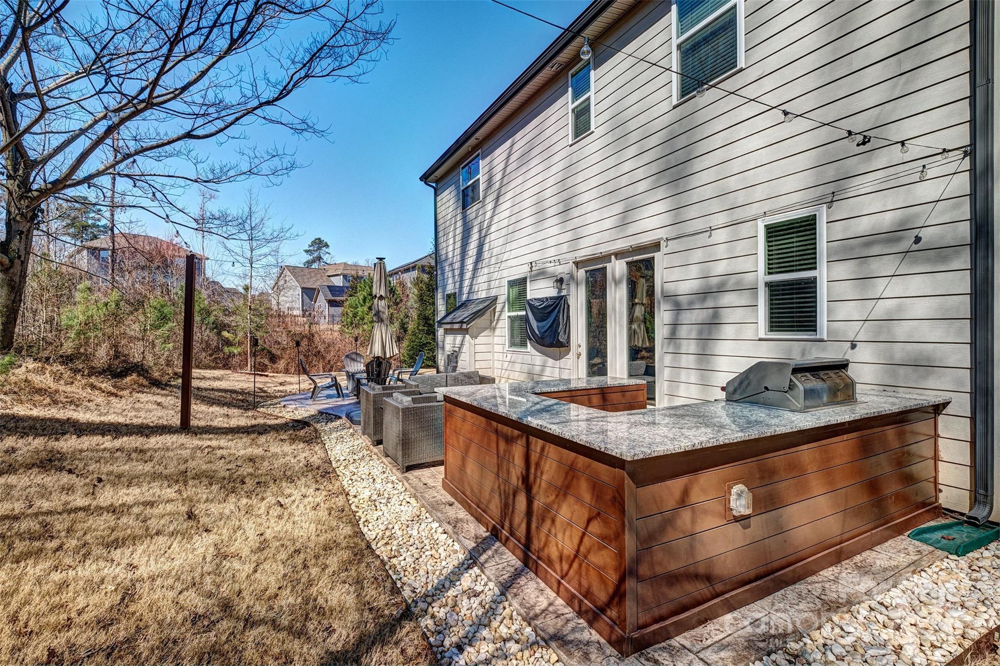 Lake Crest - Residential