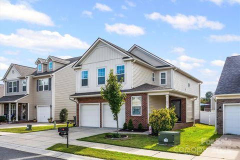 Photo of 831 Yale Street #30, Rock Hill, SC 29730 (MLS # 4310648)