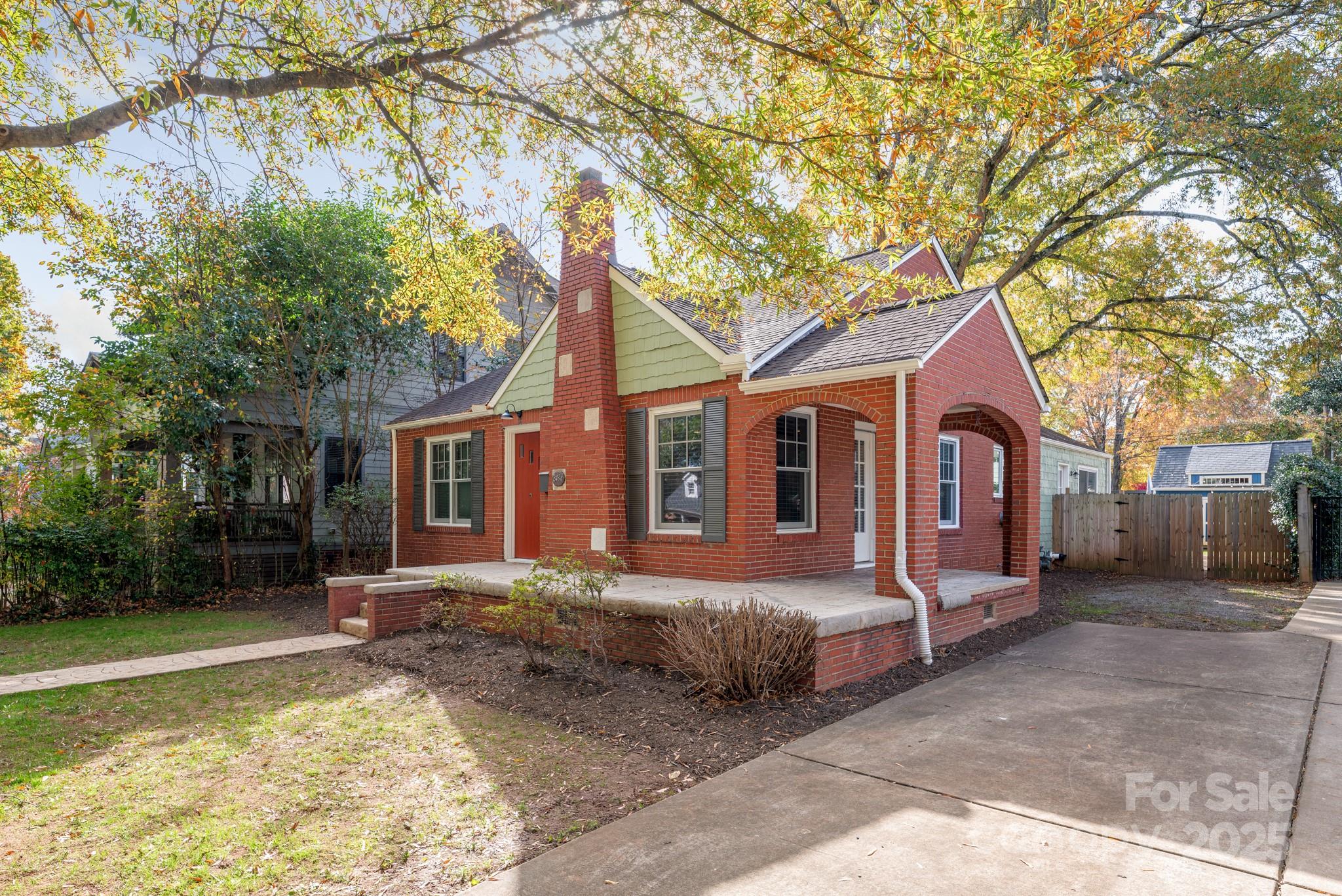 2434 Shenandoah Avenue