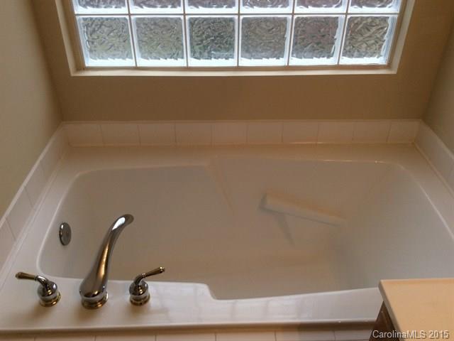 Traewyck - Residential Lease