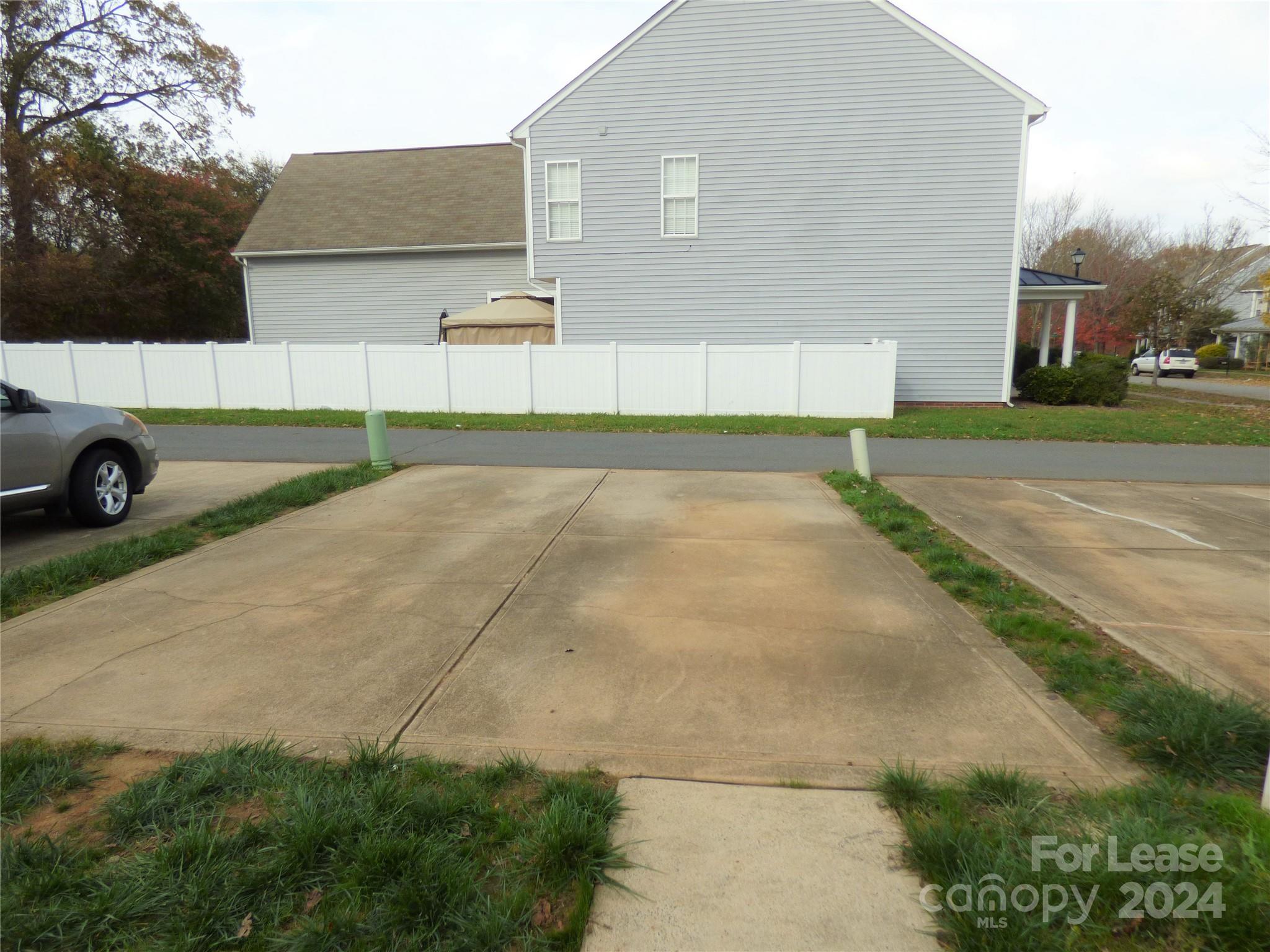 Tanners Creek - Residential Lease