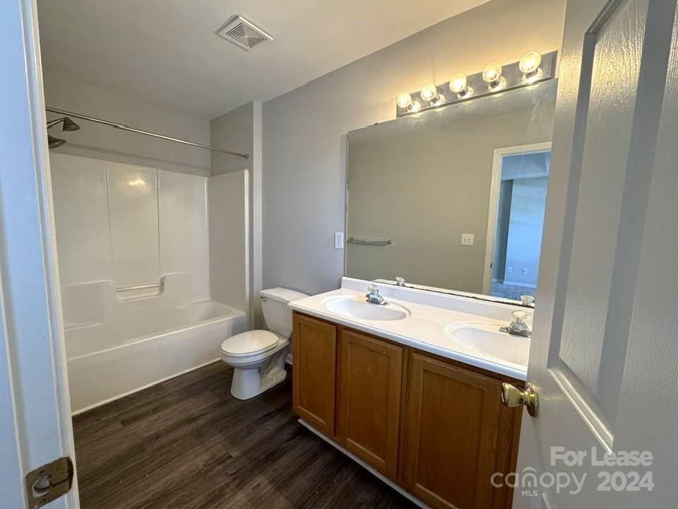 Tanners Creek - Residential Lease