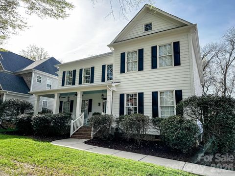 Photo of 16040 Glen Miro Drive, Huntersville, NC 28078 (MLS # 4337212)