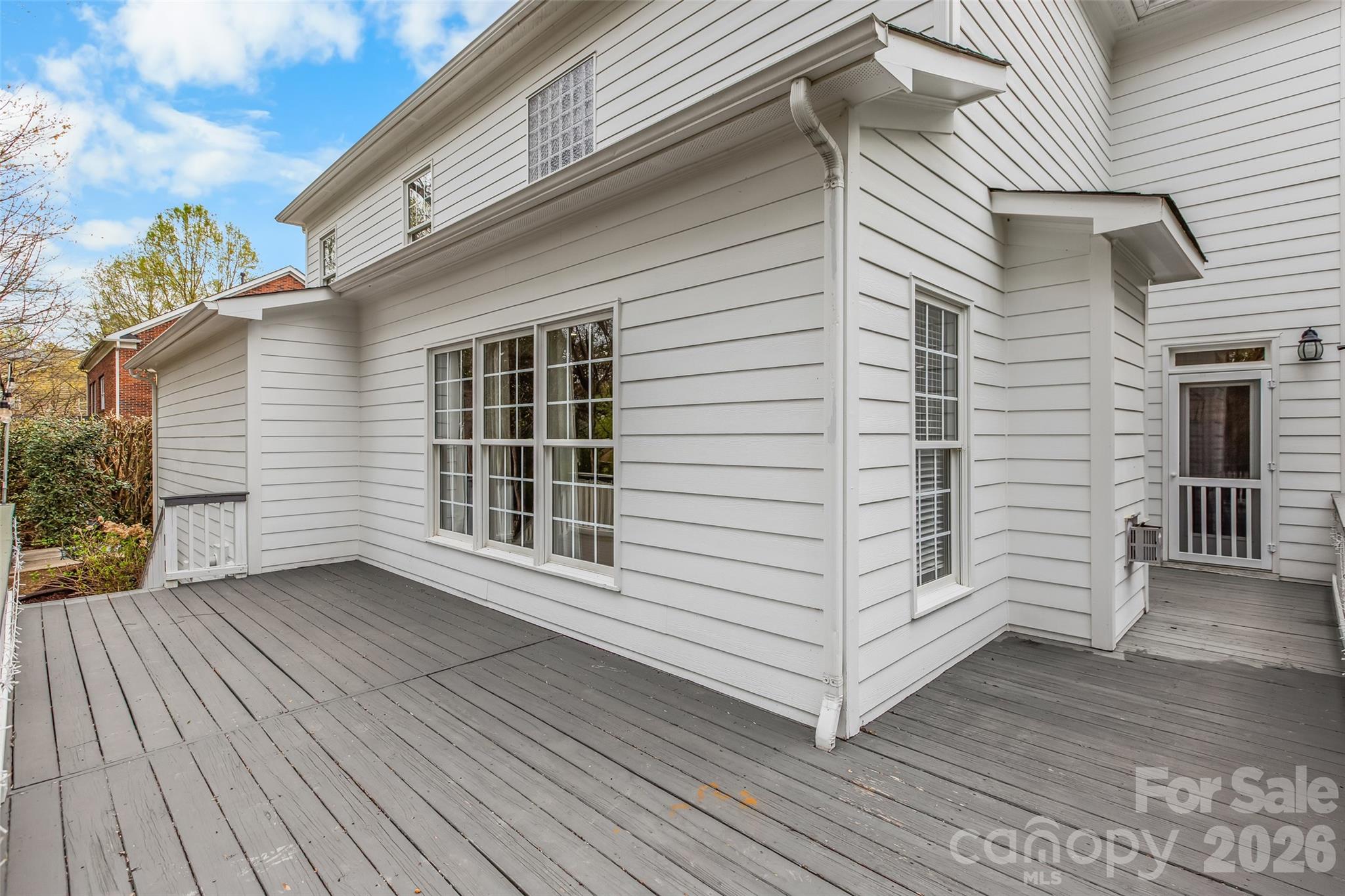 Macaulay - Residential