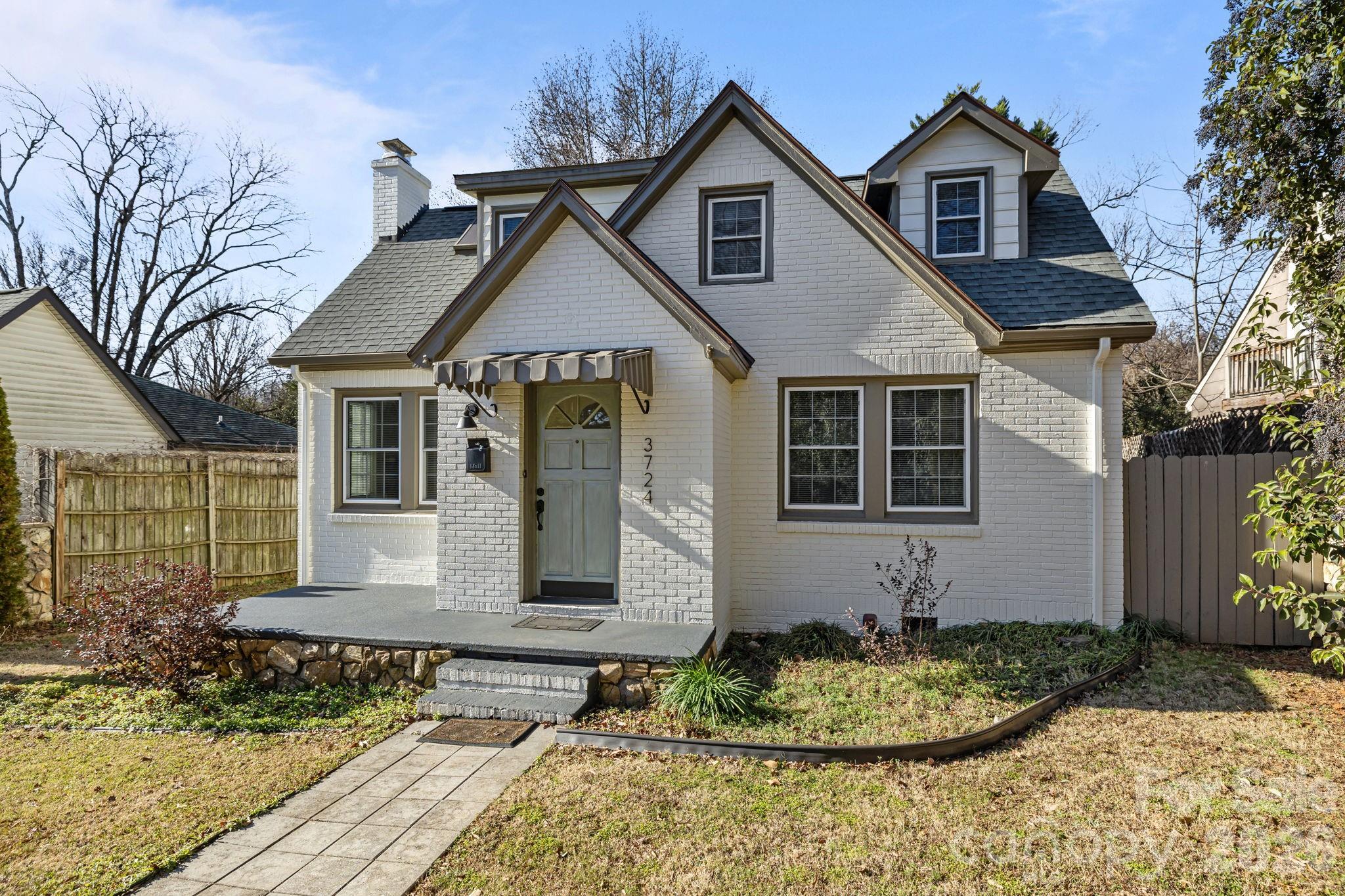 3724 Commonwealth Avenue