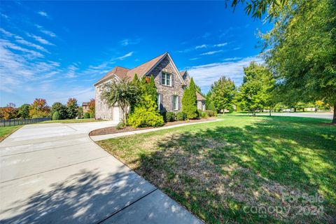 A home in Waxhaw