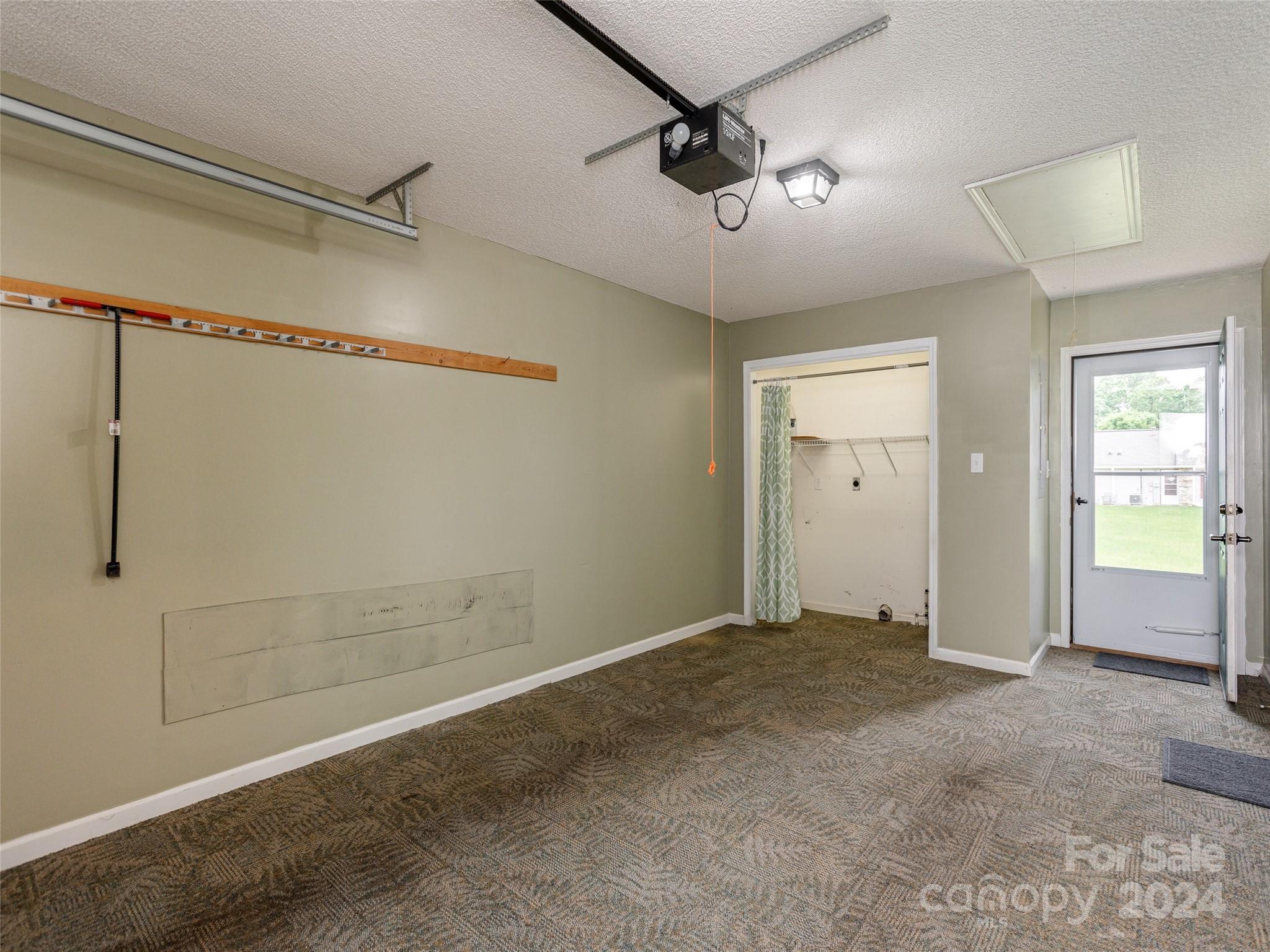 The Hills At Averys Creek - Residential