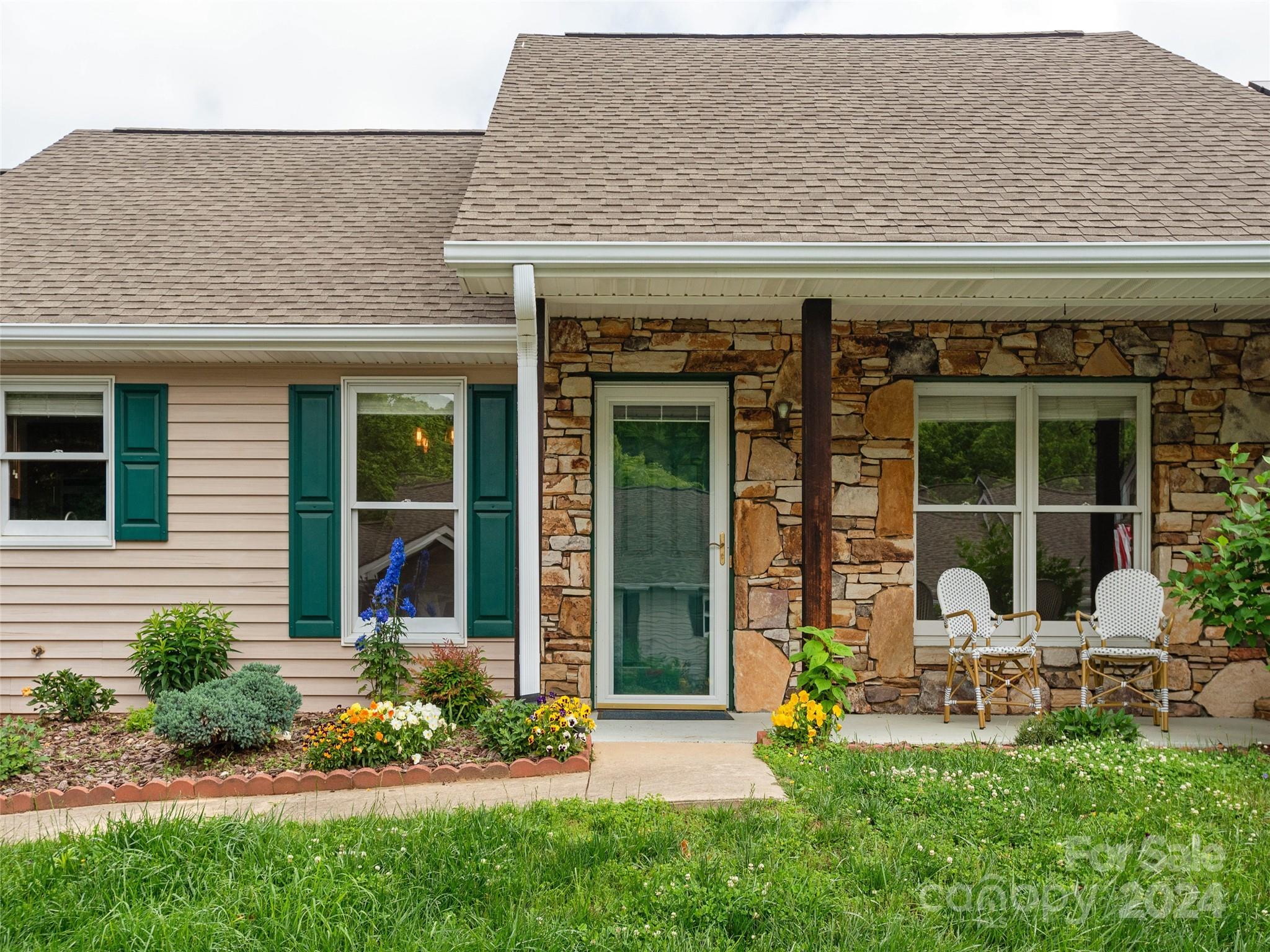 The Hills At Averys Creek - Residential