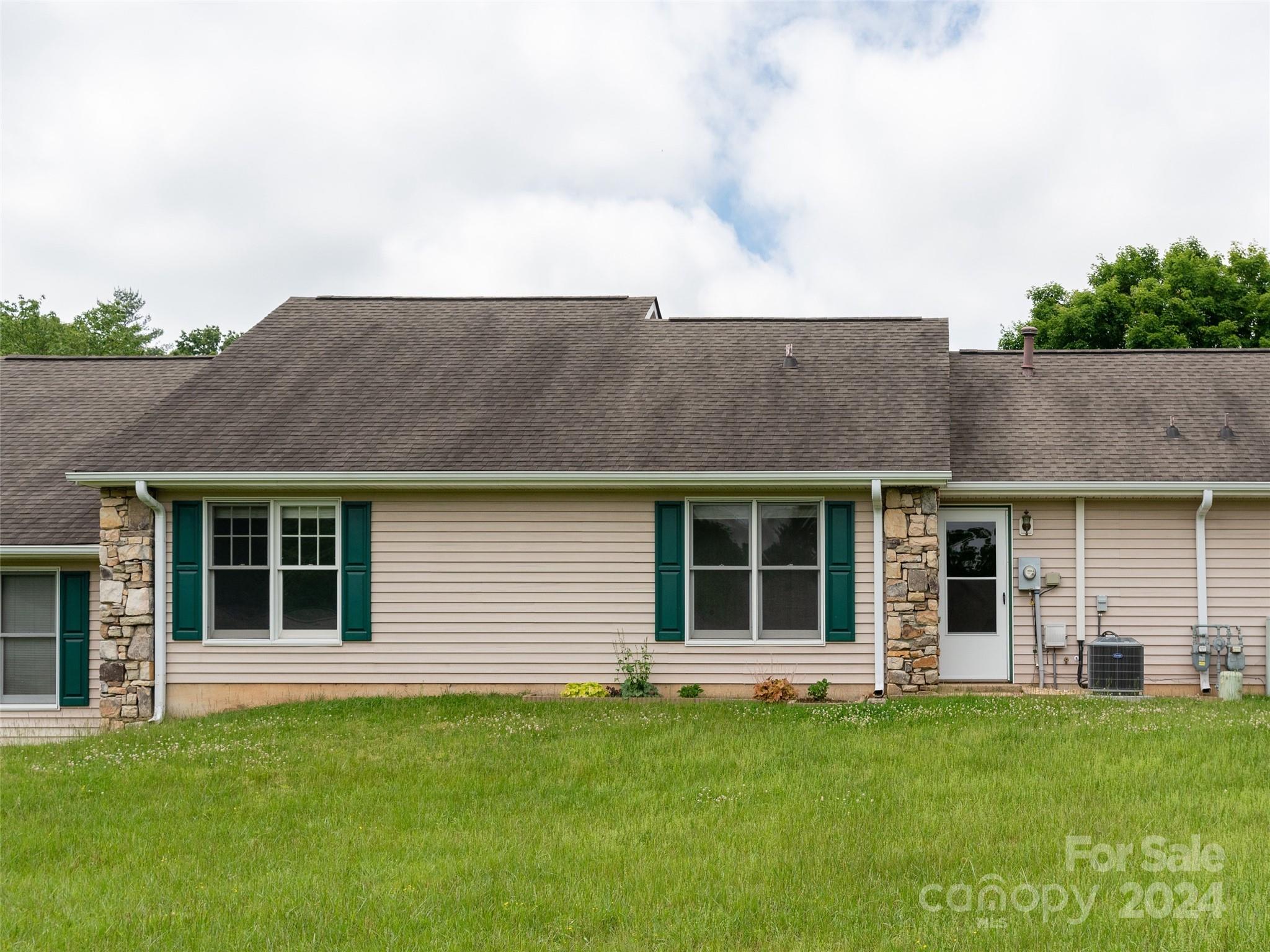 The Hills At Averys Creek - Residential