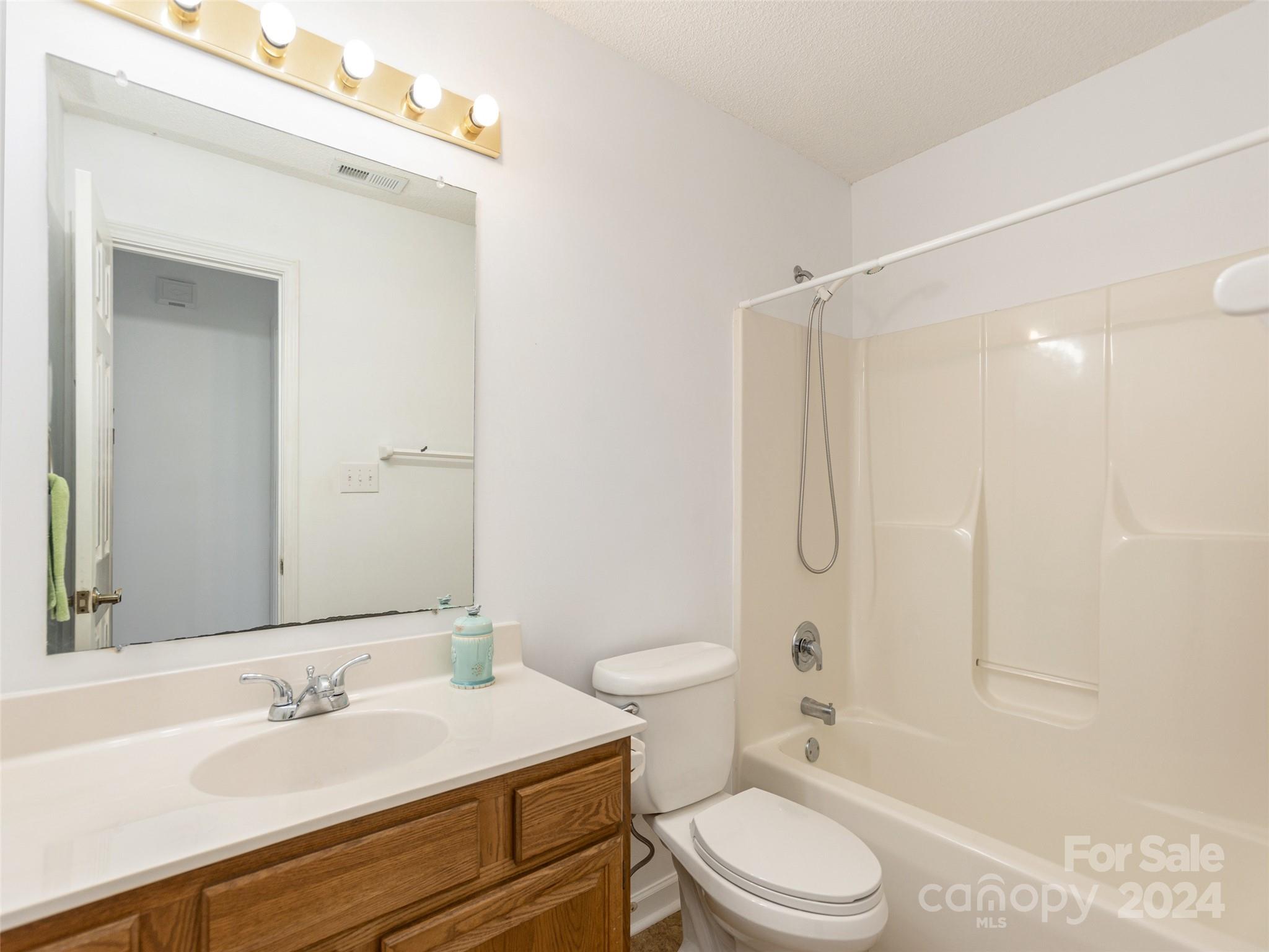 The Hills At Averys Creek - Residential