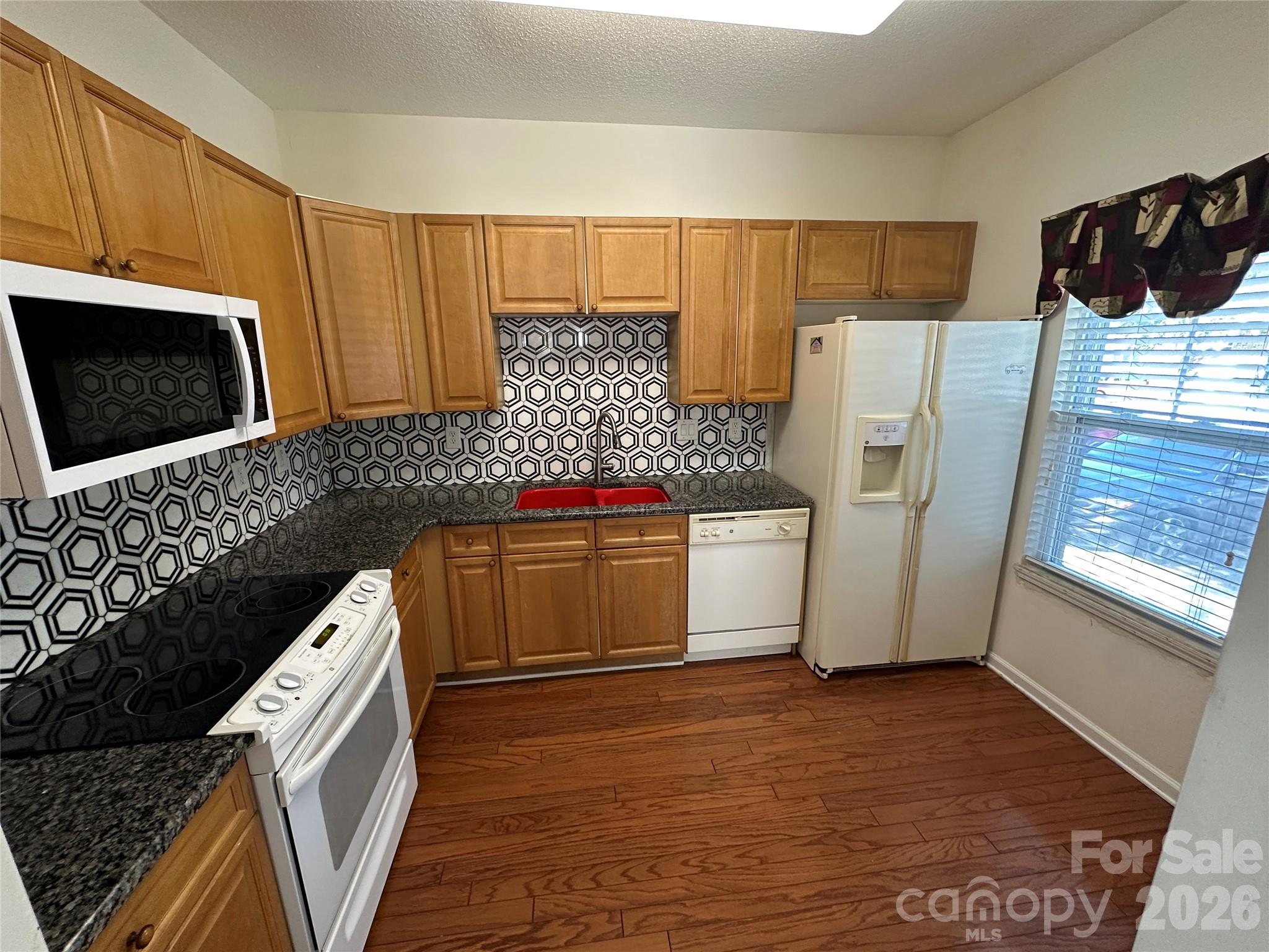 Savannah Townhomes - Residential
