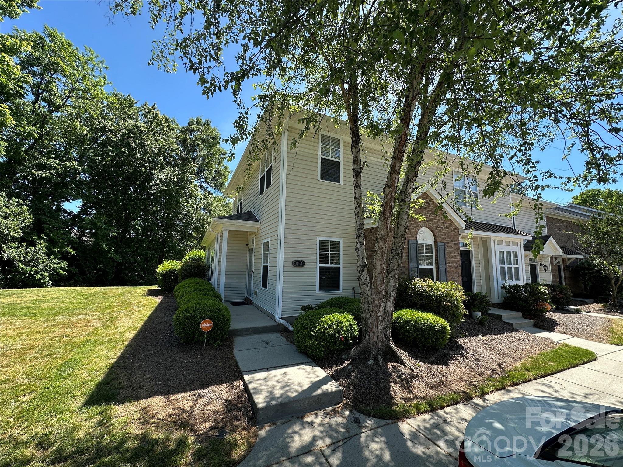 Savannah Townhomes - Residential